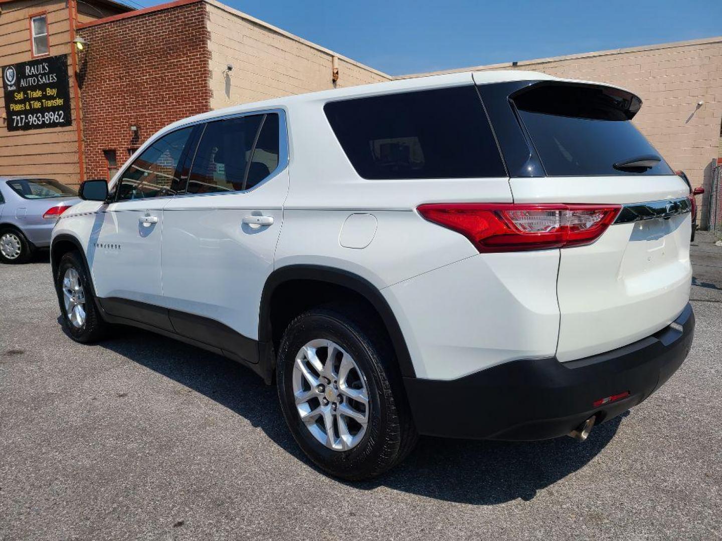 2018 WHITE CHEVROLET TRAVERSE LS (1GNERFKW1JJ) with an 3.6L engine, Automatic transmission, located at 117 North Cameron Street, Harrisburg, PA, 17101, (717) 963-8962, 40.266762, -76.875259 - WE FINANCE!!! Good Credit/ Bad Credit/ No Credit - ALL Trade-Ins Welcomed!!! ***Guaranteed Credit Approval*** APPLY ONLINE or CALL us TODAY ;) Internet Prices and Marketplace Prices are SPECIAL discounted ***CASH DEALS*** Retail Prices are higher. Please call us to discuss your cash and finan - Photo#2