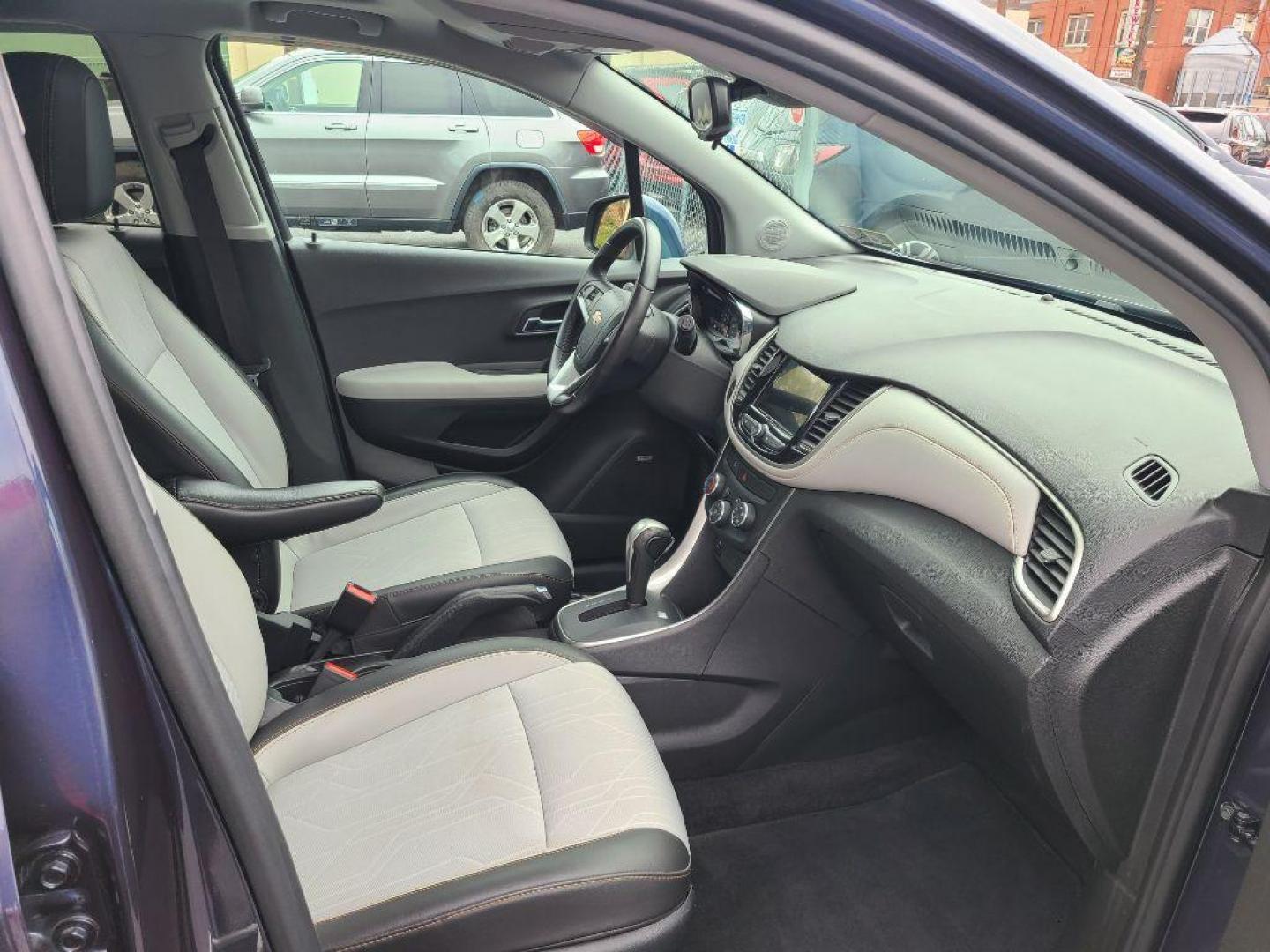 2018 BLUE CHEVROLET TRAX 1LT (3GNCJPSB0JL) with an 1.4L engine, Automatic transmission, located at 7981 Paxton Street, Harrisburg, PA, 17111, (717) 561-2926, 40.261490, -76.749229 - WE FINANCE!!! Good Credit/ Bad Credit/ No Credit - ALL Trade-Ins Welcomed!!! ***Guaranteed Credit Approval*** APPLY ONLINE or CALL us TODAY ;) Internet Prices and Marketplace Prices are SPECIAL discounted ***CASH DEALS*** Retail Prices are higher. Please call us to discuss your cash and finan - Photo#10