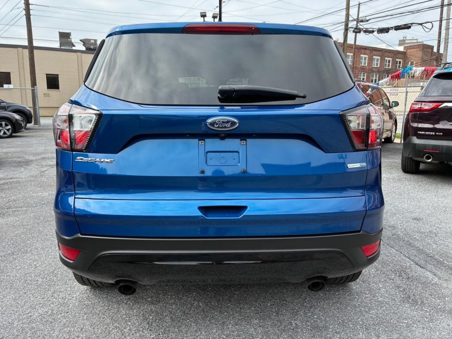 2018 BLUE FORD ESCAPE SE (1FMCU9GD9JU) with an 1.5L engine, Automatic transmission, located at 117 North Cameron Street, Harrisburg, PA, 17101, (717) 963-8962, 40.266762, -76.875259 - WE FINANCE!!! MOST vehicles are available for financing. Good Credit/ Challenged Credit/ No Credit - ALL Trade-Ins Welcomed!!! APPLY ONLINE or CALL us TODAY Please call us to discuss your cash and/or financing options. Thanks for checking our inventory! We're here to help.- Photo#3