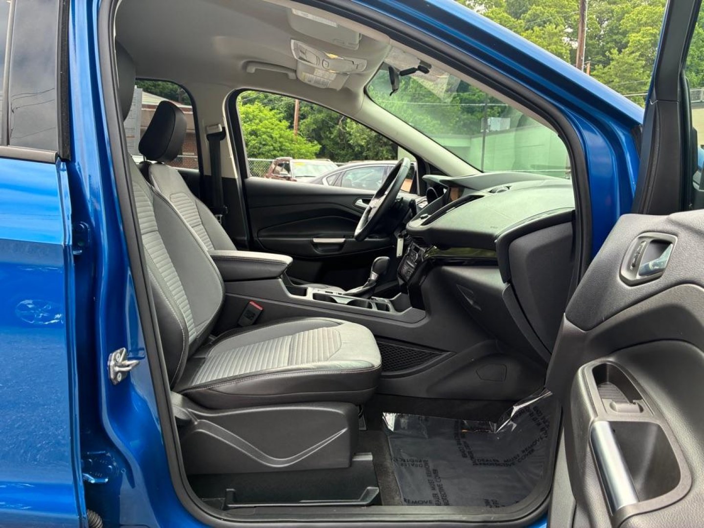 2018 BLUE FORD ESCAPE SE (1FMCU9GD9JU) with an 1.5L engine, Automatic transmission, located at 117 North Cameron Street, Harrisburg, PA, 17101, (717) 963-8962, 40.266762, -76.875259 - WE FINANCE!!! MOST vehicles are available for financing. Good Credit/ Challenged Credit/ No Credit - ALL Trade-Ins Welcomed!!! APPLY ONLINE or CALL us TODAY Please call us to discuss your cash and/or financing options. Thanks for checking our inventory! We're here to help.- Photo#8