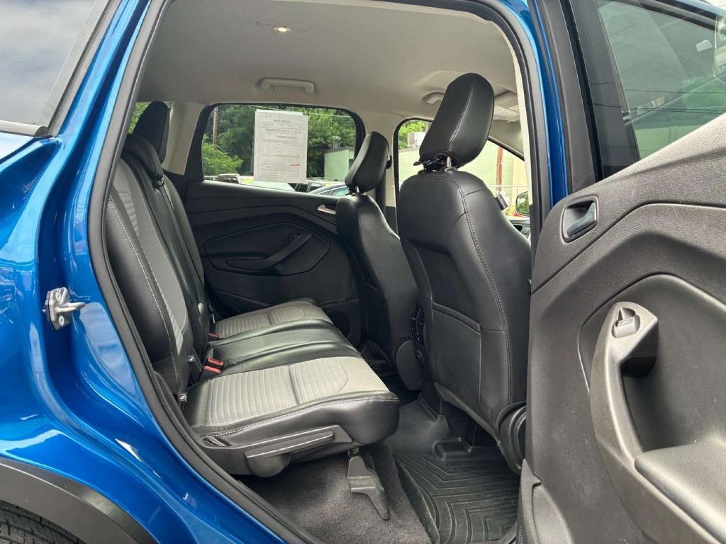 2018 BLUE FORD ESCAPE SE (1FMCU9GD9JU) with an 1.5L engine, Automatic transmission, located at 117 North Cameron Street, Harrisburg, PA, 17101, (717) 963-8962, 40.266762, -76.875259 - WE FINANCE!!! MOST vehicles are available for financing. Good Credit/ Challenged Credit/ No Credit - ALL Trade-Ins Welcomed!!! APPLY ONLINE or CALL us TODAY Please call us to discuss your cash and/or financing options. Thanks for checking our inventory! We're here to help.- Photo#9