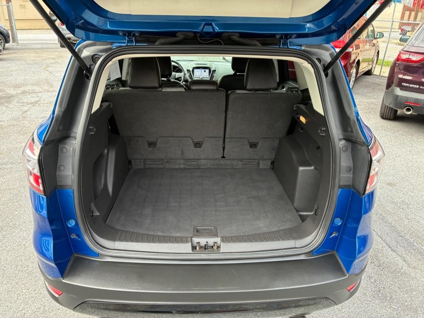 2018 BLUE FORD ESCAPE SE (1FMCU9GD9JU) with an 1.5L engine, Automatic transmission, located at 117 North Cameron Street, Harrisburg, PA, 17101, (717) 963-8962, 40.266762, -76.875259 - WE FINANCE!!! MOST vehicles are available for financing. Good Credit/ Challenged Credit/ No Credit - ALL Trade-Ins Welcomed!!! APPLY ONLINE or CALL us TODAY Please call us to discuss your cash and/or financing options. Thanks for checking our inventory! We're here to help.- Photo#10