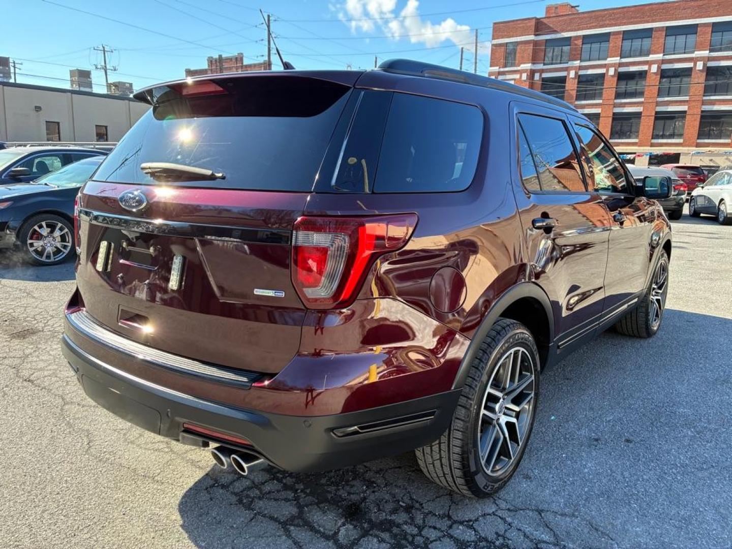 2018 BURGUN FORD EXPLORER SPORT (1FM5K8GT7JG) with an 3.5L engine, Automatic transmission, located at 117 North Cameron Street, Harrisburg, PA, 17101, (717) 963-8962, 40.266762, -76.875259 - WE FINANCE!!! Good Credit/ Challenged Credit/ No Credit - ALL Trade-Ins Welcomed!!! APPLY ONLINE or CALL us TODAY ;) Please call us to discuss your cash and/or financing options. - Photo#4