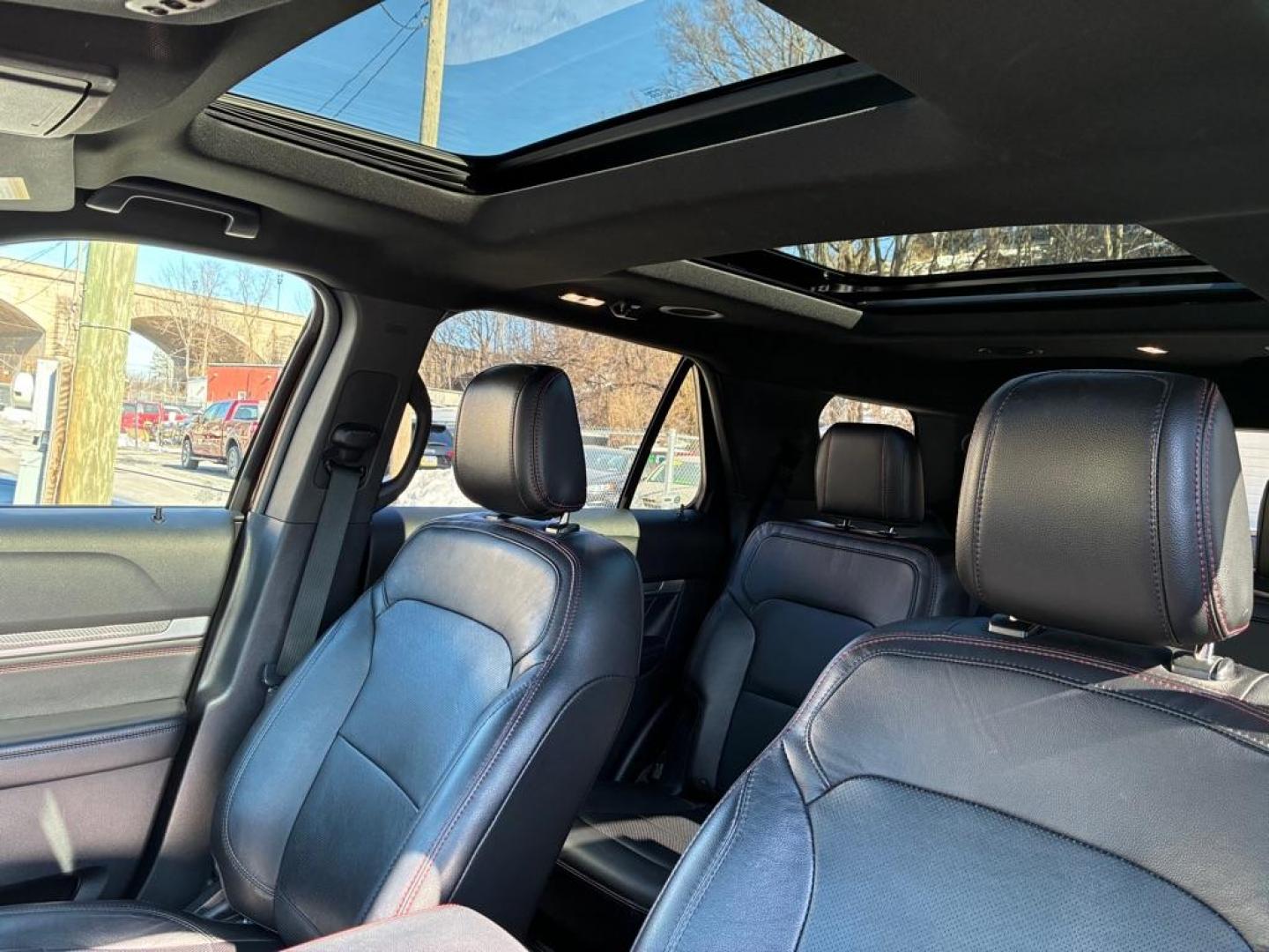 2018 BURGUN FORD EXPLORER SPORT (1FM5K8GT7JG) with an 3.5L engine, Automatic transmission, located at 117 North Cameron Street, Harrisburg, PA, 17101, (717) 963-8962, 40.266762, -76.875259 - WE FINANCE!!! Good Credit/ Challenged Credit/ No Credit - ALL Trade-Ins Welcomed!!! APPLY ONLINE or CALL us TODAY ;) Please call us to discuss your cash and/or financing options. - Photo#17