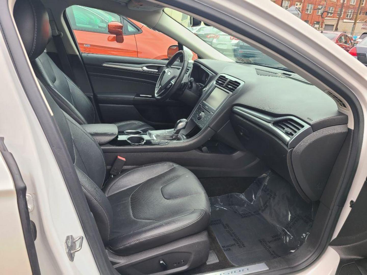 2018 BLACK FORD EXPLORER POLICE INTERCEPTOR (1FM5K8AR8JG) with an 3.7L engine, Automatic transmission, located at 117 North Cameron Street, Harrisburg, PA, 17101, (717) 963-8962, 40.266762, -76.875259 - WE FINANCE!!! Good Credit/ Bad Credit/ No Credit - ALL Trade-Ins Welcomed!!! ***Guaranteed Credit Approval*** APPLY ONLINE or CALL us TODAY ;) Internet Prices and Marketplace Prices are SPECIAL discounted ***CASH DEALS*** Retail Prices are higher. Please call us to discuss your cash and finan - Photo#14