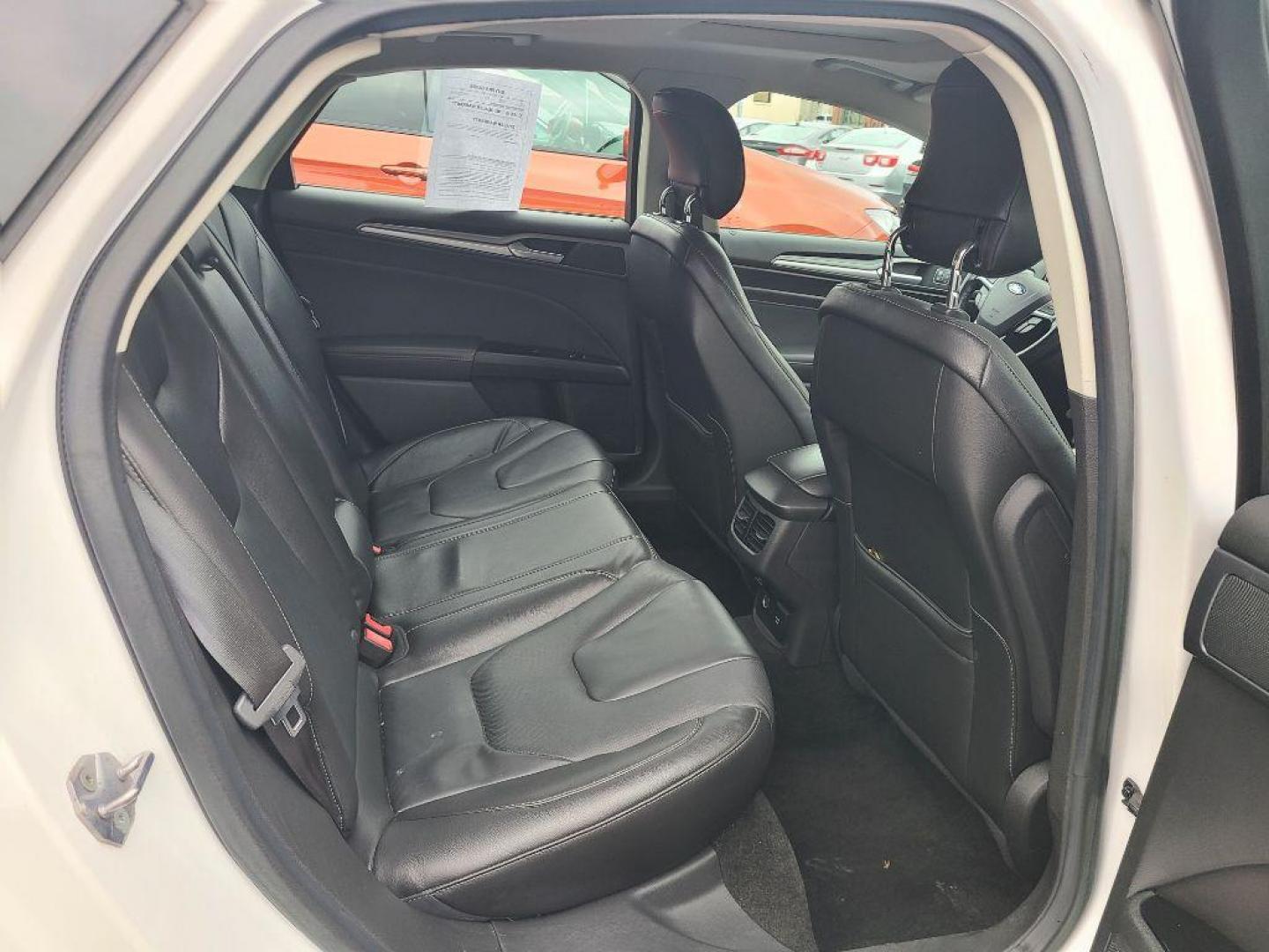 2018 BLACK FORD EXPLORER POLICE INTERCEPTOR (1FM5K8AR8JG) with an 3.7L engine, Automatic transmission, located at 117 North Cameron Street, Harrisburg, PA, 17101, (717) 963-8962, 40.266762, -76.875259 - WE FINANCE!!! Good Credit/ Bad Credit/ No Credit - ALL Trade-Ins Welcomed!!! ***Guaranteed Credit Approval*** APPLY ONLINE or CALL us TODAY ;) Internet Prices and Marketplace Prices are SPECIAL discounted ***CASH DEALS*** Retail Prices are higher. Please call us to discuss your cash and finan - Photo#16