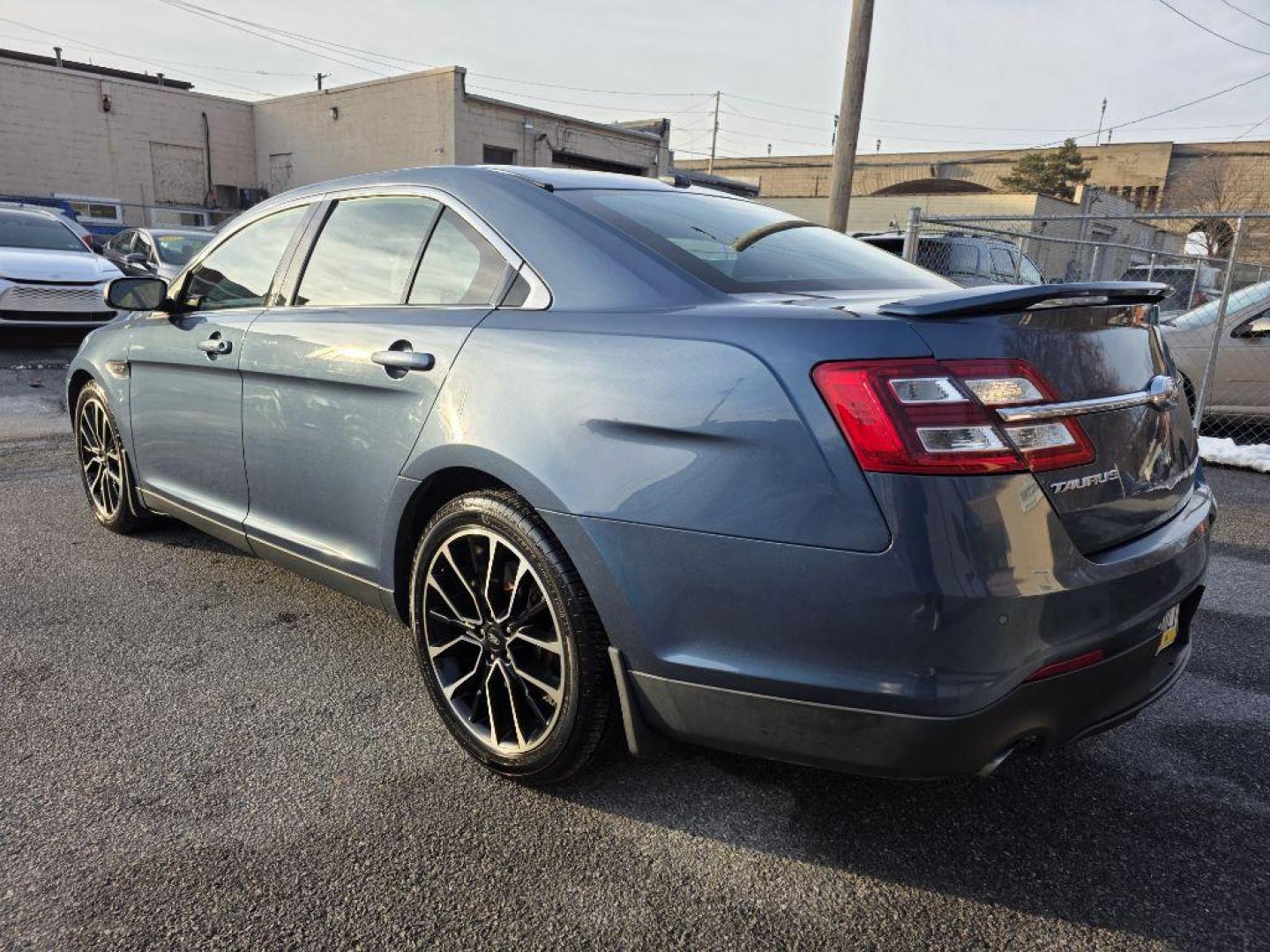 2018 BLUE FORD TAURUS SHO (1FAHP2KT2JG) with an 3.5L engine, Automatic transmission, located at 7981 Paxton Street, Harrisburg, PA, 17111, (717) 561-2926, 40.261490, -76.749229 - WE FINANCE!!! Good Credit/ Bad Credit/ No Credit - ALL Trade-Ins Welcomed!!! ***Guaranteed Credit Approval*** APPLY ONLINE or CALL us TODAY ;) Please call us to discuss your cash and financing options. - Photo#2