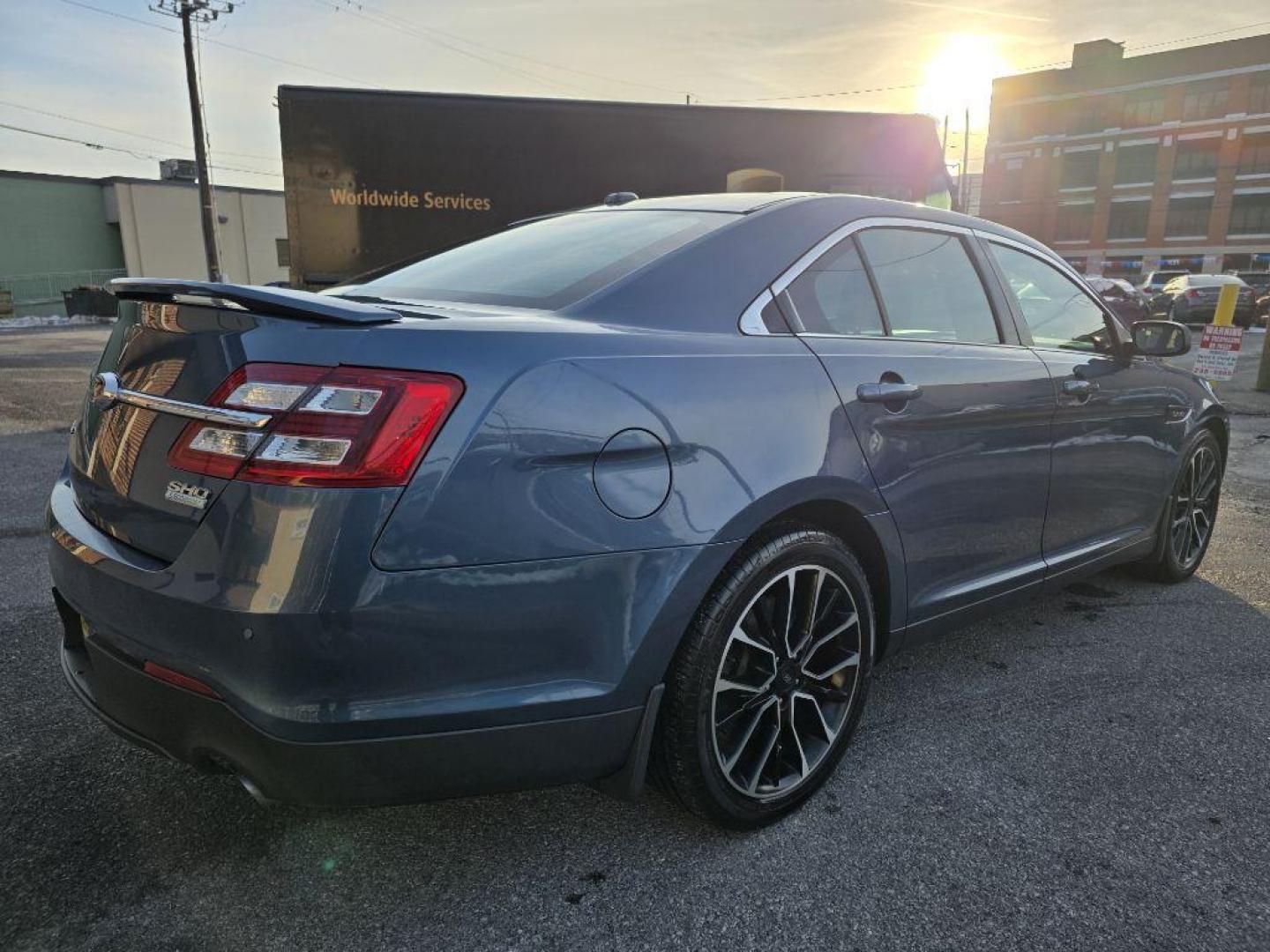 2018 BLUE FORD TAURUS SHO (1FAHP2KT2JG) with an 3.5L engine, Automatic transmission, located at 7981 Paxton Street, Harrisburg, PA, 17111, (717) 561-2926, 40.261490, -76.749229 - WE FINANCE!!! Good Credit/ Bad Credit/ No Credit - ALL Trade-Ins Welcomed!!! ***Guaranteed Credit Approval*** APPLY ONLINE or CALL us TODAY ;) Please call us to discuss your cash and financing options. - Photo#4