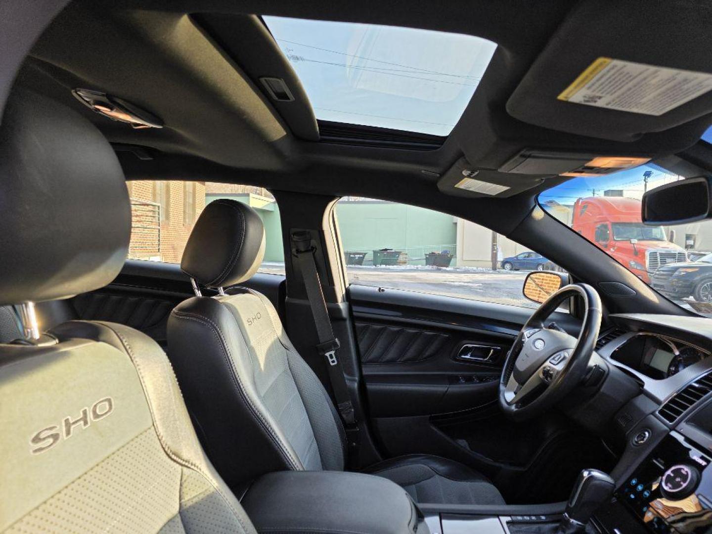 2018 BLUE FORD TAURUS SHO (1FAHP2KT2JG) with an 3.5L engine, Automatic transmission, located at 7981 Paxton Street, Harrisburg, PA, 17111, (717) 561-2926, 40.261490, -76.749229 - WE FINANCE!!! Good Credit/ Bad Credit/ No Credit - ALL Trade-Ins Welcomed!!! ***Guaranteed Credit Approval*** APPLY ONLINE or CALL us TODAY ;) Please call us to discuss your cash and financing options. - Photo#8