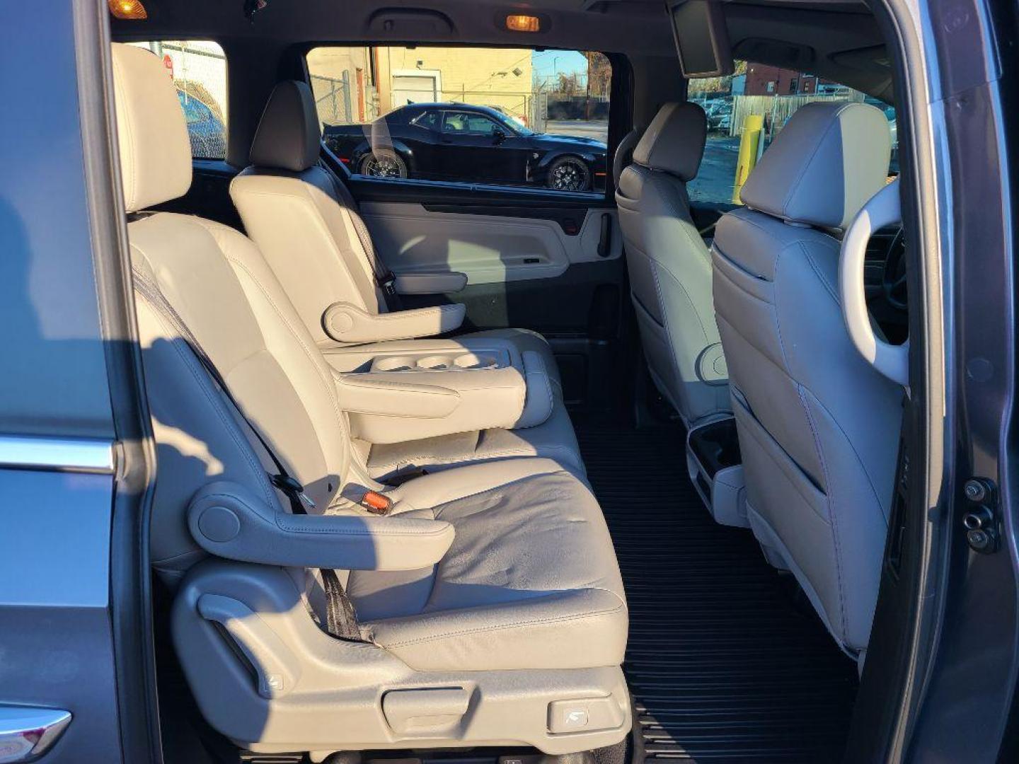 2018 GRAY HONDA ODYSSEY EXL (5FNRL6H7XJB) with an 3.5L engine, Automatic transmission, located at 7981 Paxton Street, Harrisburg, PA, 17111, (717) 561-2926, 40.261490, -76.749229 - WE FINANCE!!! Good Credit/ Bad Credit/ No Credit - ALL Trade-Ins Welcomed!!! ***Guaranteed Credit Approval*** APPLY ONLINE or CALL us TODAY ;) Internet Prices and Marketplace Prices are SPECIAL discounted ***CASH DEALS*** Retail Prices are higher. Please call us to discuss your cash and finan - Photo#12