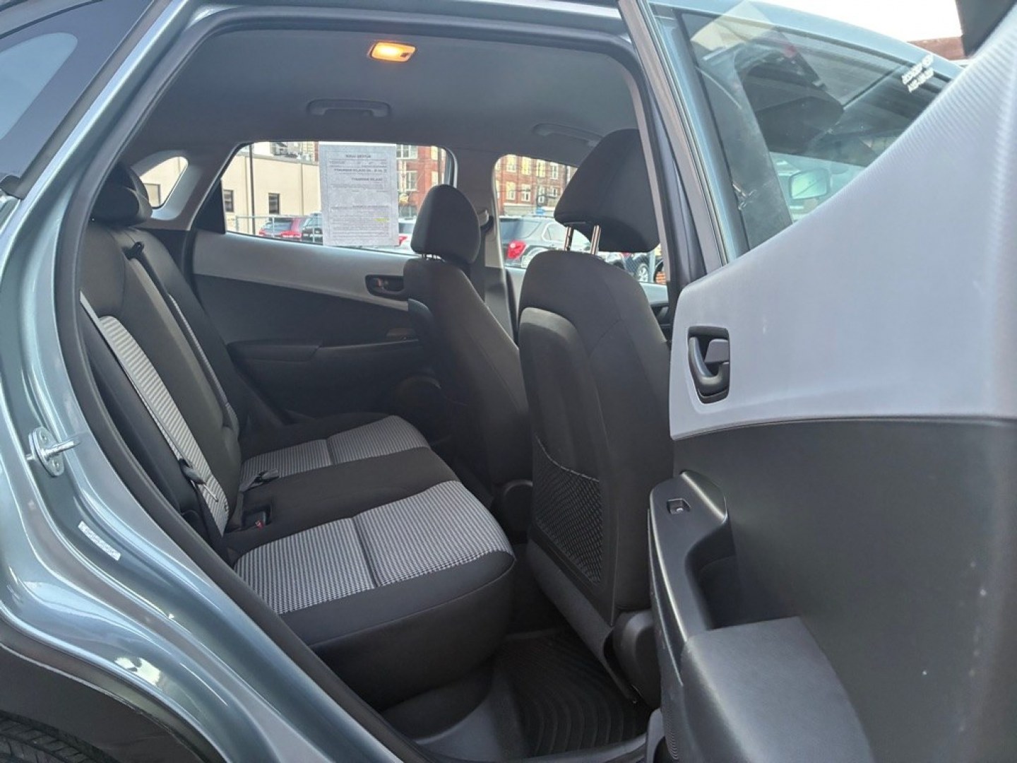 2018 GREY HYUNDAI KONA SE (KM8K12AA6JU) with an 2.0L engine, Automatic transmission, located at 117 North Cameron Street, Harrisburg, PA, 17101, (717) 963-8962, 40.266762, -76.875259 - WE FINANCE!!! MOST vehicles are available for financing. Good Credit/ Challenged Credit/ No Credit - ALL Trade-Ins Welcomed!!! APPLY ONLINE or CALL us TODAY Please call us to discuss your cash and/or financing options. Thanks for checking our inventory! We're here to help.- Photo#9