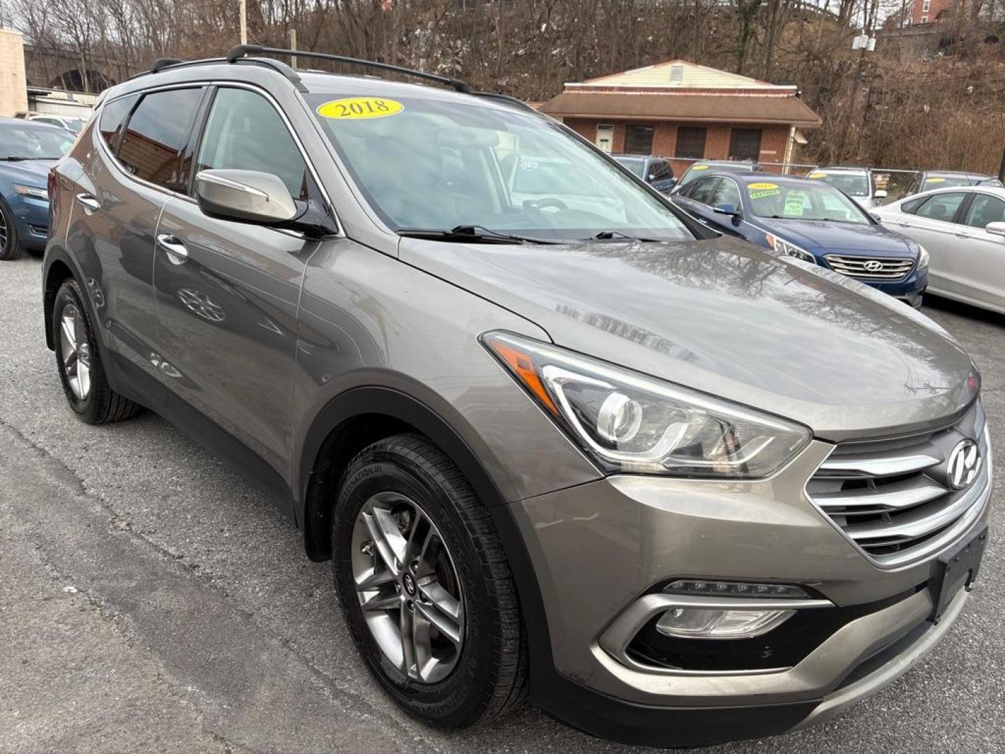2018 GRAY HYUNDAI SANTA FE SPORT SUV (5XYZUDLB0JG) with an 2.4L engine, Automatic transmission, located at 117 North Cameron Street, Harrisburg, PA, 17101, (717) 963-8962, 40.266762, -76.875259 - WE FINANCE!!! Good Credit/ Bad Credit/ No Credit - ALL Trade-Ins Welcomed!!! ***Guaranteed Credit Approval*** APPLY ONLINE or CALL us TODAY ;) Please call us to discuss your cash and financing options. - Photo#7