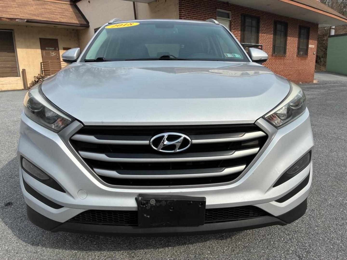 2018 SILVER HYUNDAI TUCSON SEL (KM8J33A41JU) with an 2.0L engine, Automatic transmission, located at 117 North Cameron Street, Harrisburg, PA, 17101, (717) 963-8962, 40.266762, -76.875259 - WE FINANCE!!! Good Credit/ Challenged Credit/ No Credit - ALL Trade-Ins Welcomed!!! APPLY ONLINE or CALL us TODAY ;) Please call us to discuss your cash and/or financing options. - Photo#7