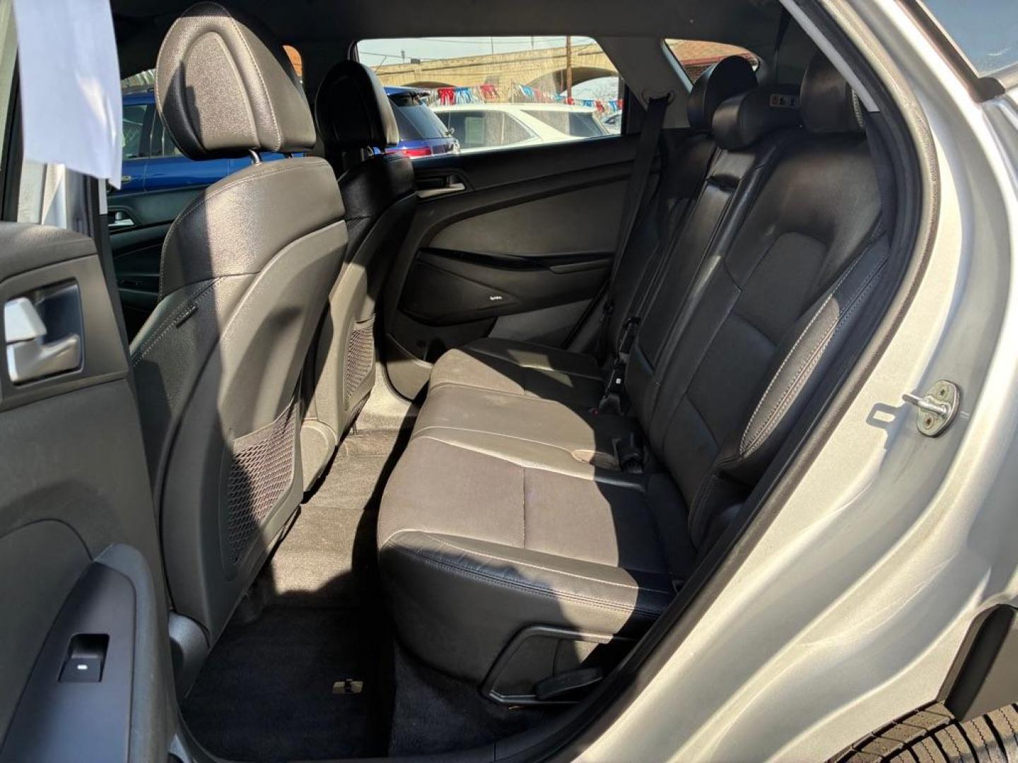 2018 SILVER HYUNDAI TUCSON SEL (KM8J33A41JU) with an 2.0L engine, Automatic transmission, located at 117 North Cameron Street, Harrisburg, PA, 17101, (717) 963-8962, 40.266762, -76.875259 - WE FINANCE!!! Good Credit/ Challenged Credit/ No Credit - ALL Trade-Ins Welcomed!!! APPLY ONLINE or CALL us TODAY ;) Please call us to discuss your cash and/or financing options. - Photo#11