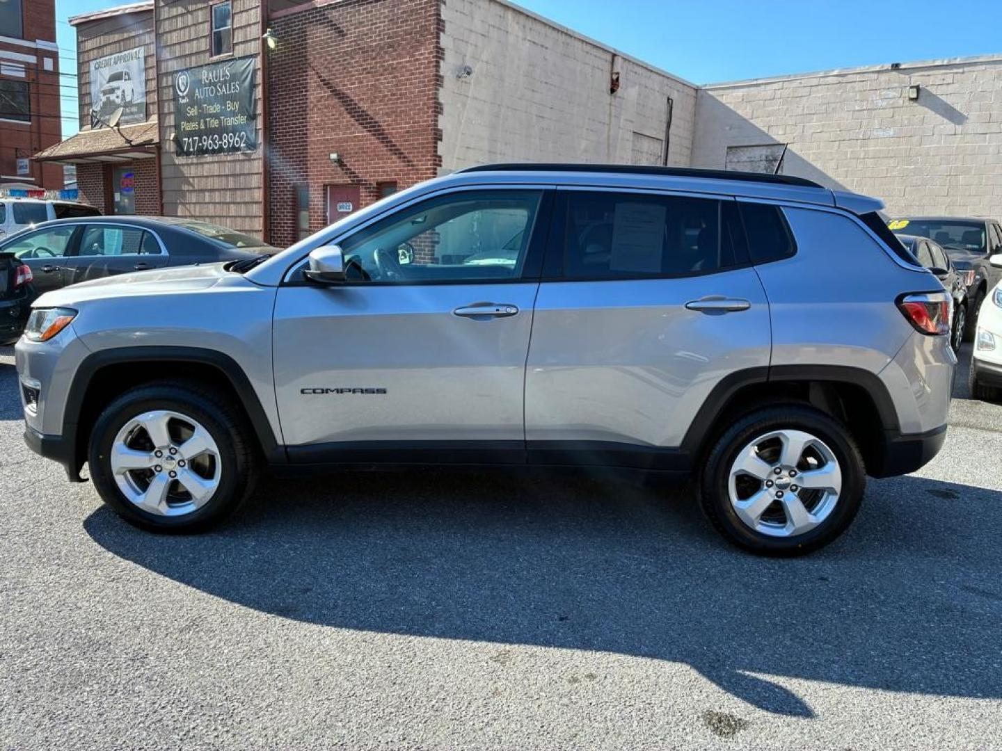 2018 SILVER JEEP COMPASS LATITUDE (3C4NJDBB2JT) with an 2.4L engine, Automatic transmission, located at 7981 Paxton Street, Harrisburg, PA, 17111, (717) 561-2926, 40.261490, -76.749229 - WE FINANCE!!! Good Credit/ Challenged Credit/ No Credit - ALL Trade-Ins Welcomed!!! APPLY ONLINE or CALL us TODAY ;) Please call us to discuss your cash and/or financing options. - Photo#1