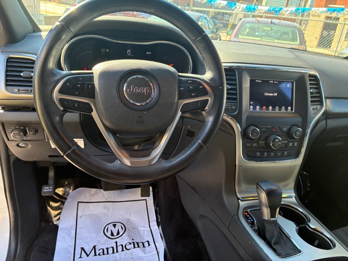 2018 WHITE JEEP GRAND CHEROKEE LAREDO (1C4RJFAG4JC) with an 3.6L engine, Automatic transmission, located at 117 North Cameron Street, Harrisburg, PA, 17101, (717) 963-8962, 40.266762, -76.875259 - WE FINANCE!!! MOST vehicles are available for financing. Good Credit/ Challenged Credit/ No Credit - ALL Trade-Ins Welcomed!!! APPLY ONLINE or CALL us TODAY Please call us to discuss your cash and/or financing options. Thanks for checking our inventory! We're here to help.- Photo#14
