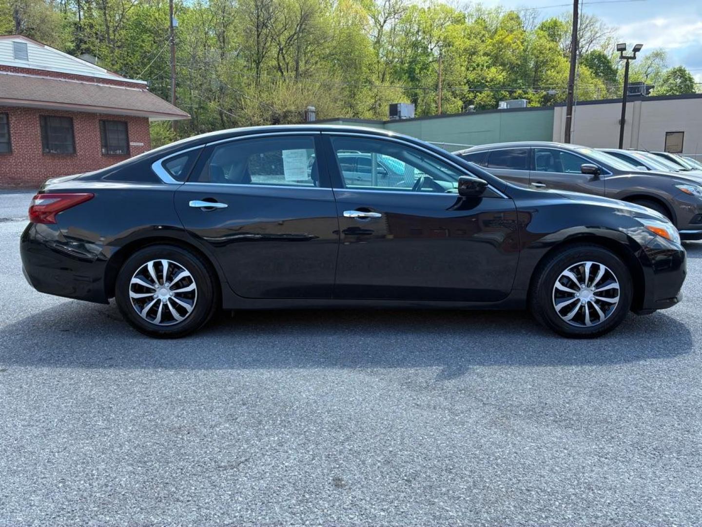 2018 BLACK NISSAN ALTIMA 2.5 (1N4AL3AP5JC) with an 2.5L engine, Continuously Variable transmission, located at 117 North Cameron Street, Harrisburg, PA, 17101, (717) 963-8962, 40.266762, -76.875259 - WE FINANCE!!! MOST vehicles are available for financing. Good Credit/ Challenged Credit/ No Credit - ALL Trade-Ins Welcomed!!! APPLY ONLINE or CALL us TODAY Please call us to discuss your cash and/or financing options. Thanks for checking our inventory! We're here to help. - Photo#5