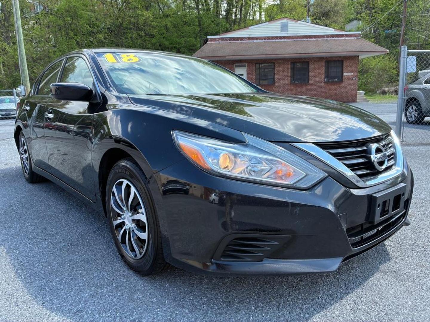 2018 BLACK NISSAN ALTIMA 2.5 (1N4AL3AP5JC) with an 2.5L engine, Continuously Variable transmission, located at 117 North Cameron Street, Harrisburg, PA, 17101, (717) 963-8962, 40.266762, -76.875259 - WE FINANCE!!! MOST vehicles are available for financing. Good Credit/ Challenged Credit/ No Credit - ALL Trade-Ins Welcomed!!! APPLY ONLINE or CALL us TODAY Please call us to discuss your cash and/or financing options. Thanks for checking our inventory! We're here to help. - Photo#6