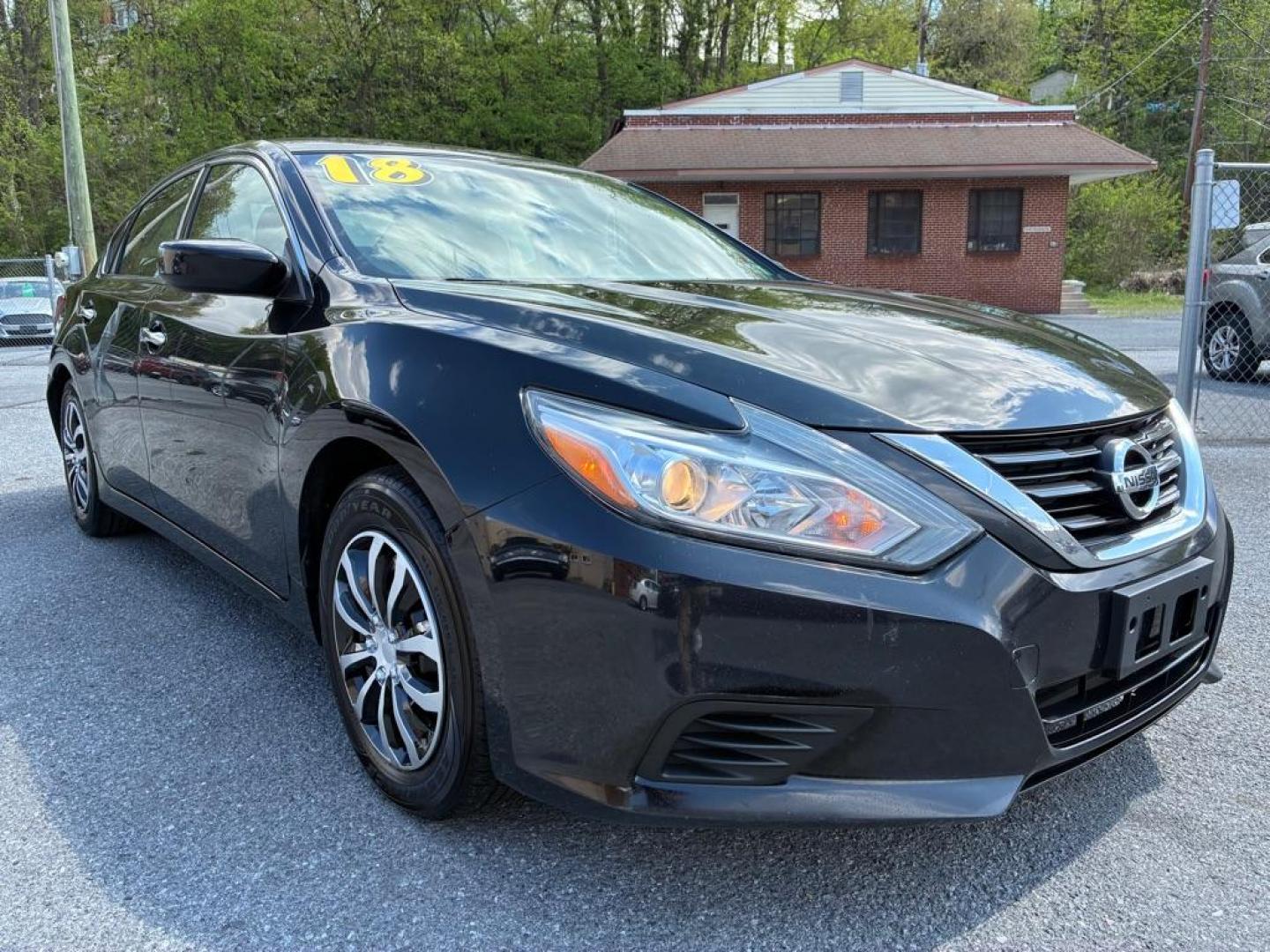 2018 BLACK NISSAN ALTIMA 2.5 (1N4AL3AP5JC) with an 2.5L engine, Continuously Variable transmission, located at 117 North Cameron Street, Harrisburg, PA, 17101, (717) 963-8962, 40.266762, -76.875259 - WE FINANCE!!! MOST vehicles are available for financing. Good Credit/ Challenged Credit/ No Credit - ALL Trade-Ins Welcomed!!! APPLY ONLINE or CALL us TODAY Please call us to discuss your cash and/or financing options. Thanks for checking our inventory! We're here to help. - Photo#7