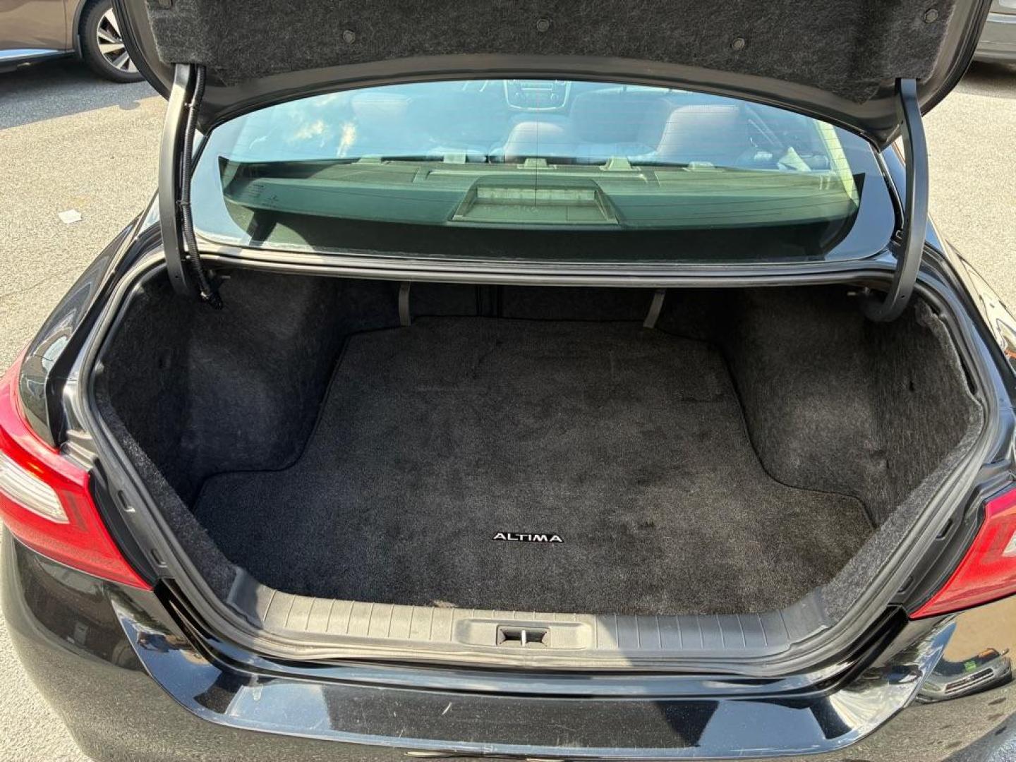 2018 BLACK NISSAN ALTIMA 2.5 (1N4AL3AP5JC) with an 2.5L engine, Continuously Variable transmission, located at 117 North Cameron Street, Harrisburg, PA, 17101, (717) 963-8962, 40.266762, -76.875259 - WE FINANCE!!! MOST vehicles are available for financing. Good Credit/ Challenged Credit/ No Credit - ALL Trade-Ins Welcomed!!! APPLY ONLINE or CALL us TODAY Please call us to discuss your cash and/or financing options. Thanks for checking our inventory! We're here to help. - Photo#11