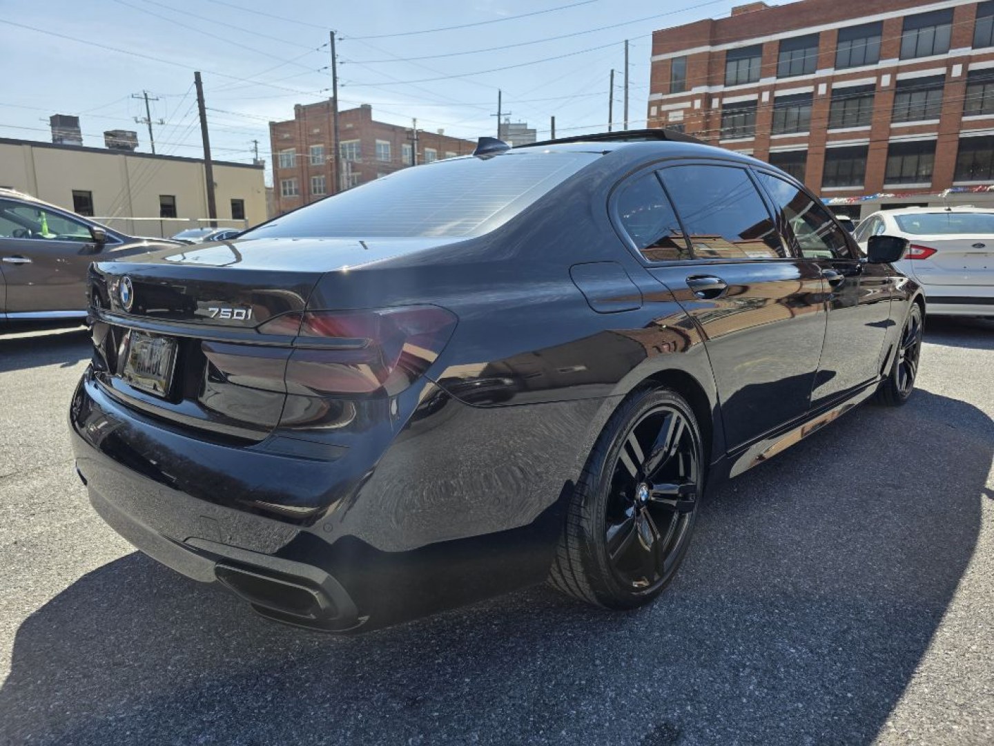 2019 BLACK BMW 750IX 750IX MSPT (WBA7F2C52KB) with an 4.4L engine, Automatic transmission, located at 117 North Cameron Street, Harrisburg, PA, 17101, (717) 963-8962, 40.266762, -76.875259 - WE FINANCE!!! Good Credit/ Challenged Credit/ No Credit - ALL Trade-Ins Welcomed!!! APPLY ONLINE or CALL us TODAY ;) Please call us to discuss your cash and/or financing options.- Photo#4