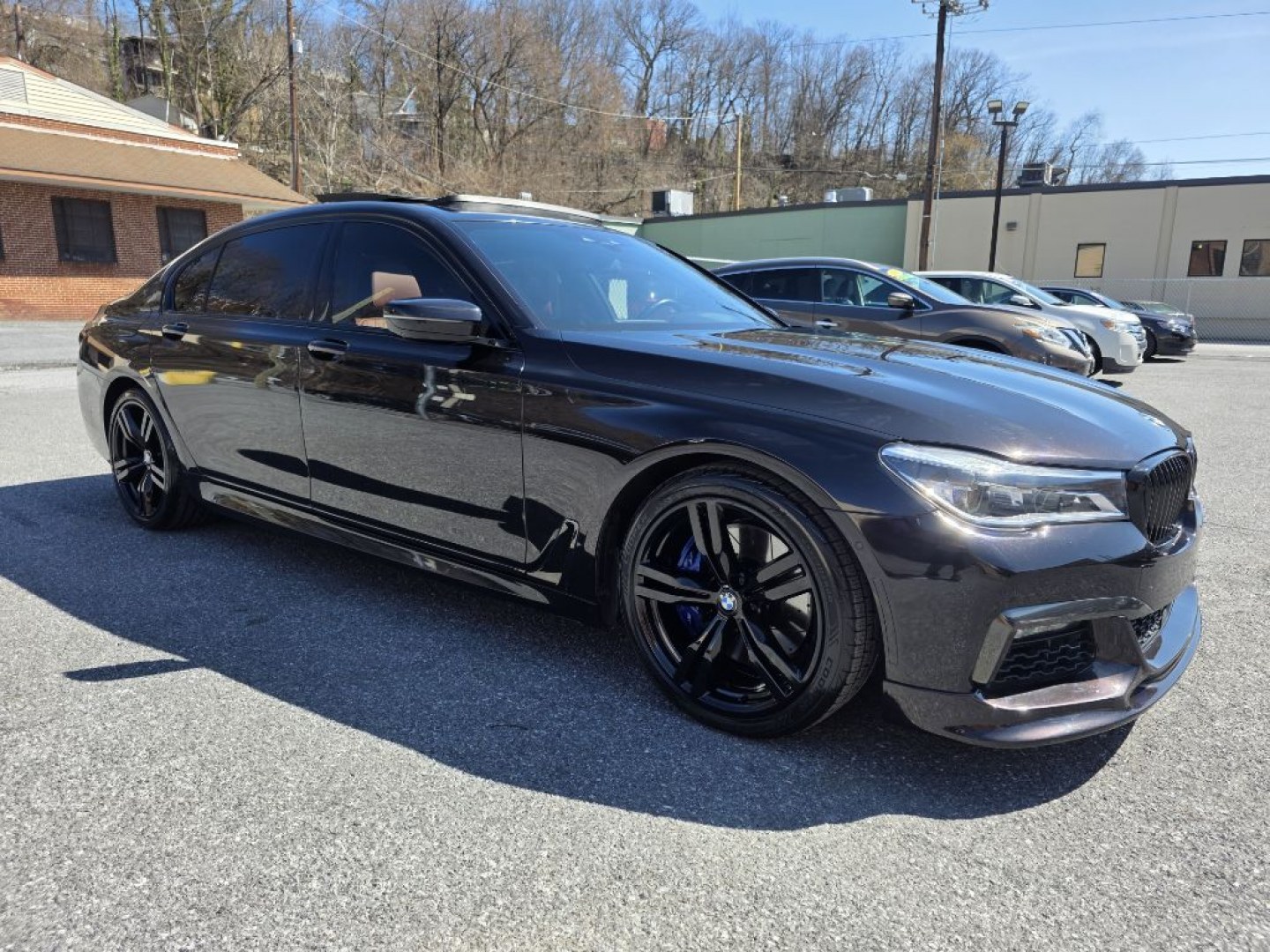 2019 BLACK BMW 750IX 750IX MSPT (WBA7F2C52KB) with an 4.4L engine, Automatic transmission, located at 117 North Cameron Street, Harrisburg, PA, 17101, (717) 963-8962, 40.266762, -76.875259 - WE FINANCE!!! Good Credit/ Challenged Credit/ No Credit - ALL Trade-Ins Welcomed!!! APPLY ONLINE or CALL us TODAY ;) Please call us to discuss your cash and/or financing options.- Photo#6