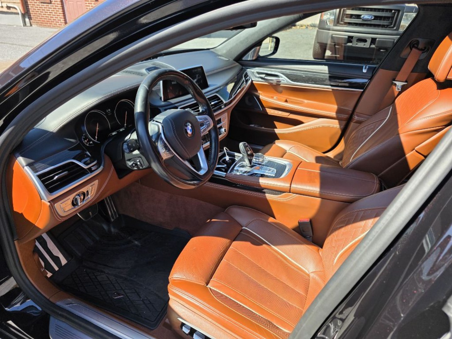 2019 BLACK BMW 750IX 750IX MSPT (WBA7F2C52KB) with an 4.4L engine, Automatic transmission, located at 117 North Cameron Street, Harrisburg, PA, 17101, (717) 963-8962, 40.266762, -76.875259 - WE FINANCE!!! Good Credit/ Challenged Credit/ No Credit - ALL Trade-Ins Welcomed!!! APPLY ONLINE or CALL us TODAY ;) Please call us to discuss your cash and/or financing options.- Photo#14