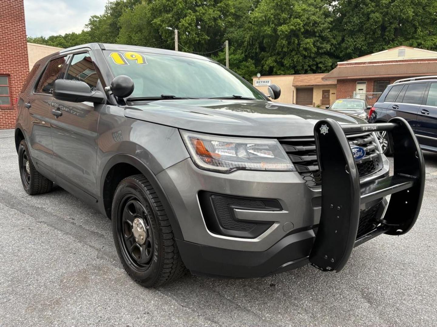 2019 GRAY FORD EXPLORER POLICE INTERCEPTOR (1FM5K8AR8KG) with an 3.7L engine, Automatic transmission, located at 117 North Cameron Street, Harrisburg, PA, 17101, (717) 963-8962, 40.266762, -76.875259 - WE FINANCE!!! MOST vehicles are available for financing. Good Credit/ Challenged Credit/ No Credit - ALL Trade-Ins Welcomed!!! APPLY ONLINE or CALL us TODAY Please call us to discuss your cash and/or financing options. Thanks for cheching our inventory! We're here to help. - Photo#6