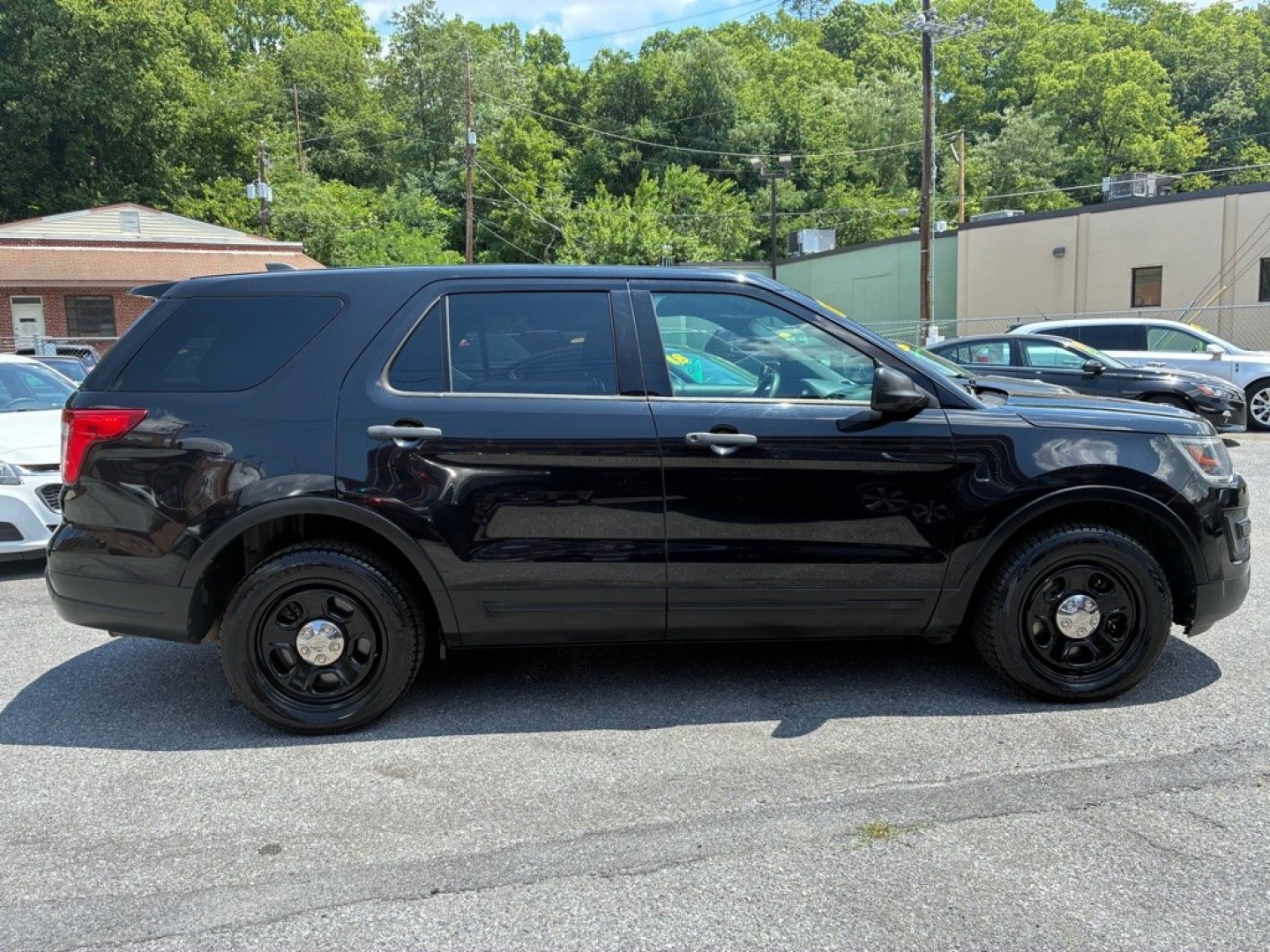2019 BLACK FORD EXPLORER POLICE INTERCEPTOR (1FM5K8AR8KG) with an 3.7L engine, Automatic transmission, located at 117 North Cameron Street, Harrisburg, PA, 17101, (717) 963-8962, 40.266762, -76.875259 - WE FINANCE!!! MOST vehicles are available for financing. Good Credit/ Challenged Credit/ No Credit - ALL Trade-Ins Welcomed!!! APPLY ONLINE or CALL us TODAY Please call us to discuss your cash and/or financing options. Thanks for checking our inventory! We're here to help.- Photo#5