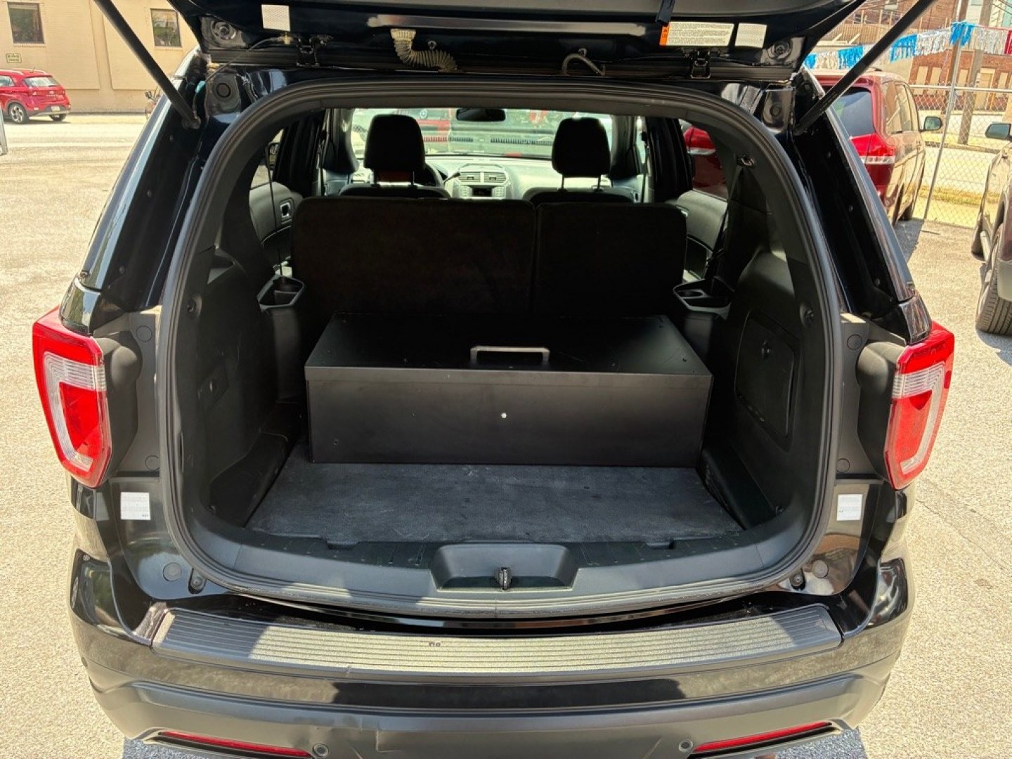 2019 BLACK FORD EXPLORER POLICE INTERCEPTOR (1FM5K8AR8KG) with an 3.7L engine, Automatic transmission, located at 117 North Cameron Street, Harrisburg, PA, 17101, (717) 963-8962, 40.266762, -76.875259 - WE FINANCE!!! MOST vehicles are available for financing. Good Credit/ Challenged Credit/ No Credit - ALL Trade-Ins Welcomed!!! APPLY ONLINE or CALL us TODAY Please call us to discuss your cash and/or financing options. Thanks for checking our inventory! We're here to help.- Photo#10
