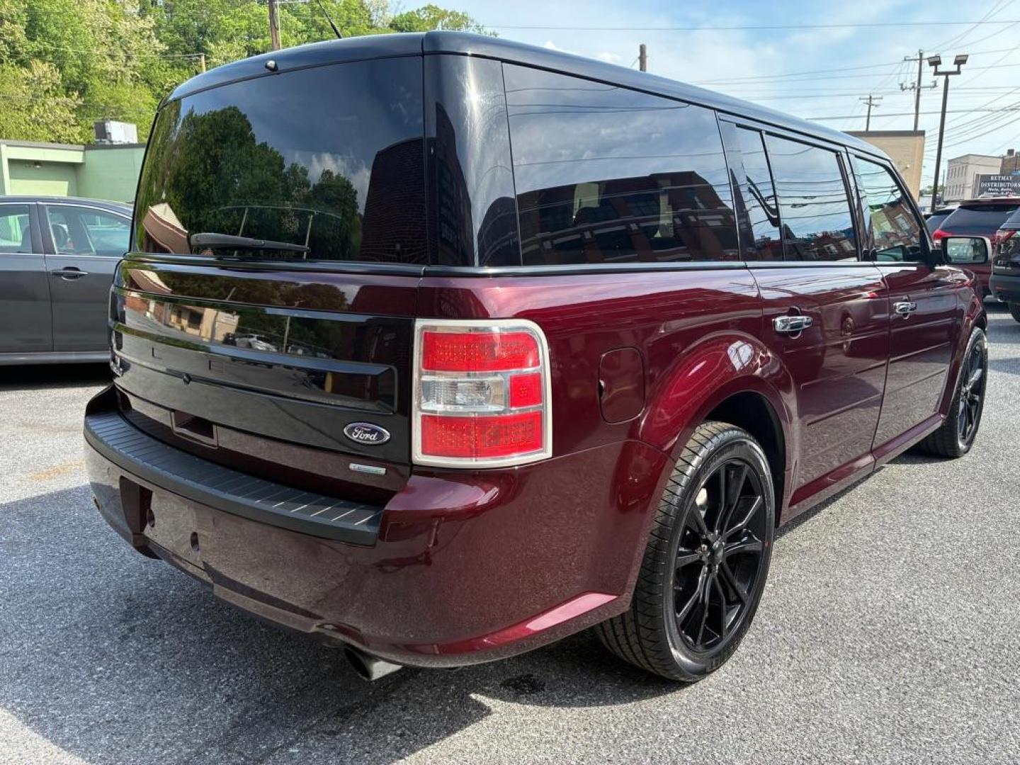 2019 BURGAN FORD FLEX LIMITED (2FMHK6DT5KB) with an 3.5L engine, Automatic transmission, located at 117 North Cameron Street, Harrisburg, PA, 17101, (717) 963-8962, 40.266762, -76.875259 - WE FINANCE!!! MOST vehicles are available for financing. Good Credit/ Challenged Credit/ No Credit - ALL Trade-Ins Welcomed!!! APPLY ONLINE or CALL us TODAY Please call us to discuss your cash and/or financing options. Thanks for checking our inventory! We're here to help.- Photo#4