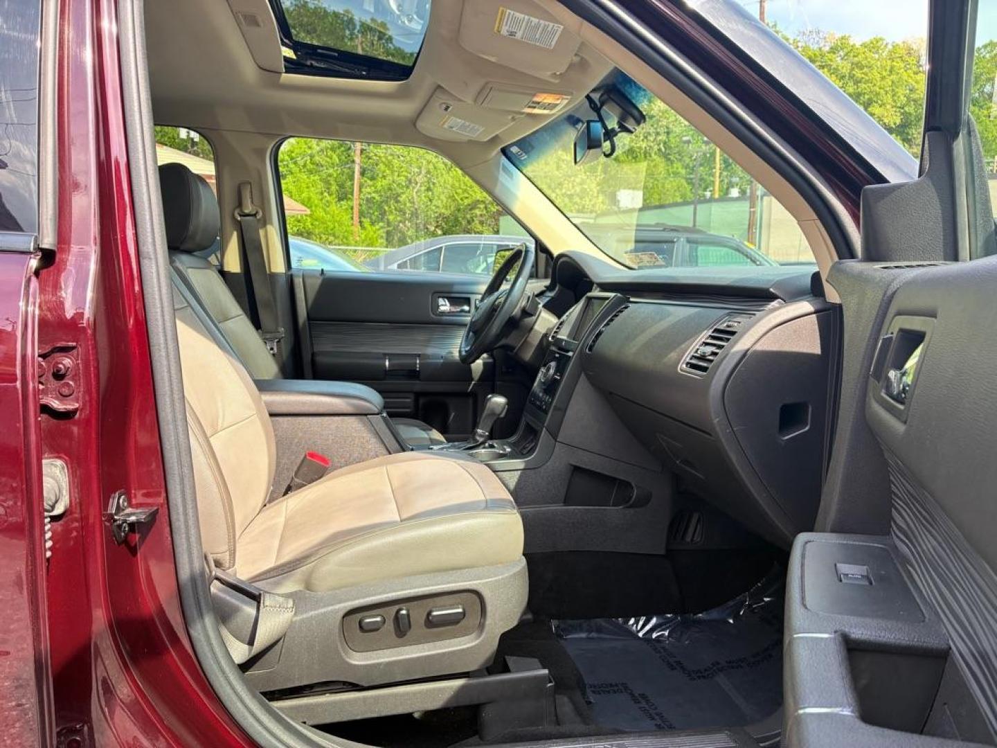 2019 BURGAN FORD FLEX LIMITED (2FMHK6DT5KB) with an 3.5L engine, Automatic transmission, located at 117 North Cameron Street, Harrisburg, PA, 17101, (717) 963-8962, 40.266762, -76.875259 - WE FINANCE!!! MOST vehicles are available for financing. Good Credit/ Challenged Credit/ No Credit - ALL Trade-Ins Welcomed!!! APPLY ONLINE or CALL us TODAY Please call us to discuss your cash and/or financing options. Thanks for checking our inventory! We're here to help.- Photo#8