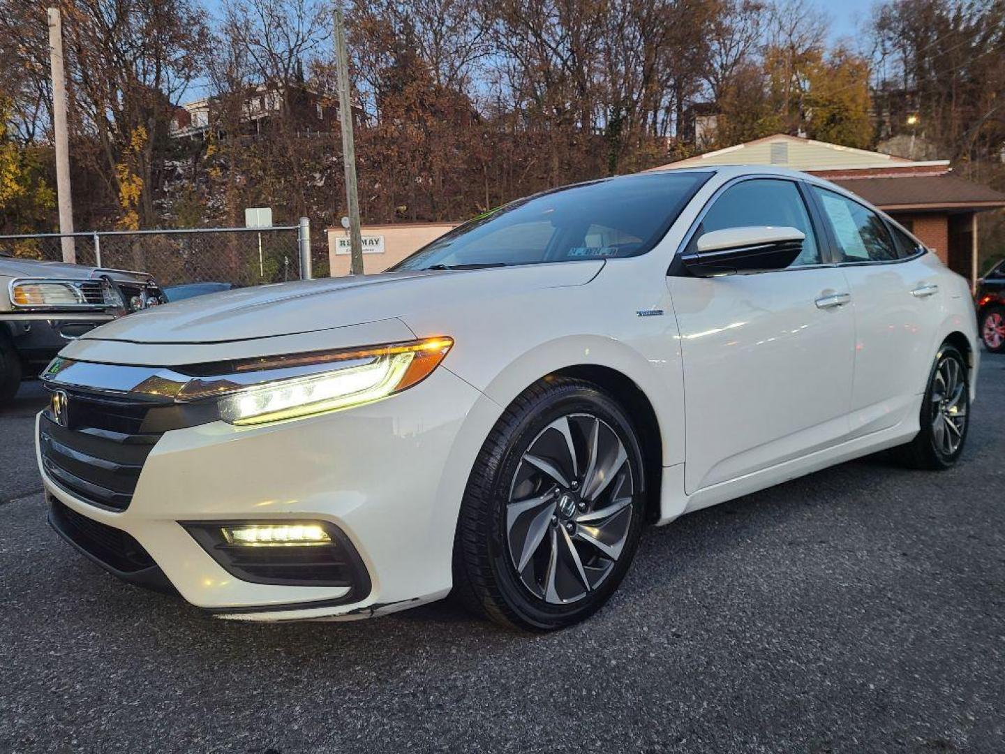 2019 WHITE HONDA INSIGHT TOURING (19XZE4F91KE) with an 1.5L engine, Automatic transmission, located at 117 North Cameron Street, Harrisburg, PA, 17101, (717) 963-8962, 40.266762, -76.875259 - WE FINANCE!!! Good Credit/ Bad Credit/ No Credit - ALL Trade-Ins Welcomed!!! ***Guaranteed Credit Approval*** APPLY ONLINE or CALL us TODAY ;) Internet Prices and Marketplace Prices are SPECIAL discounted ***CASH DEALS*** Retail Prices are higher. Please call us to discuss your cash and finan - Photo#0