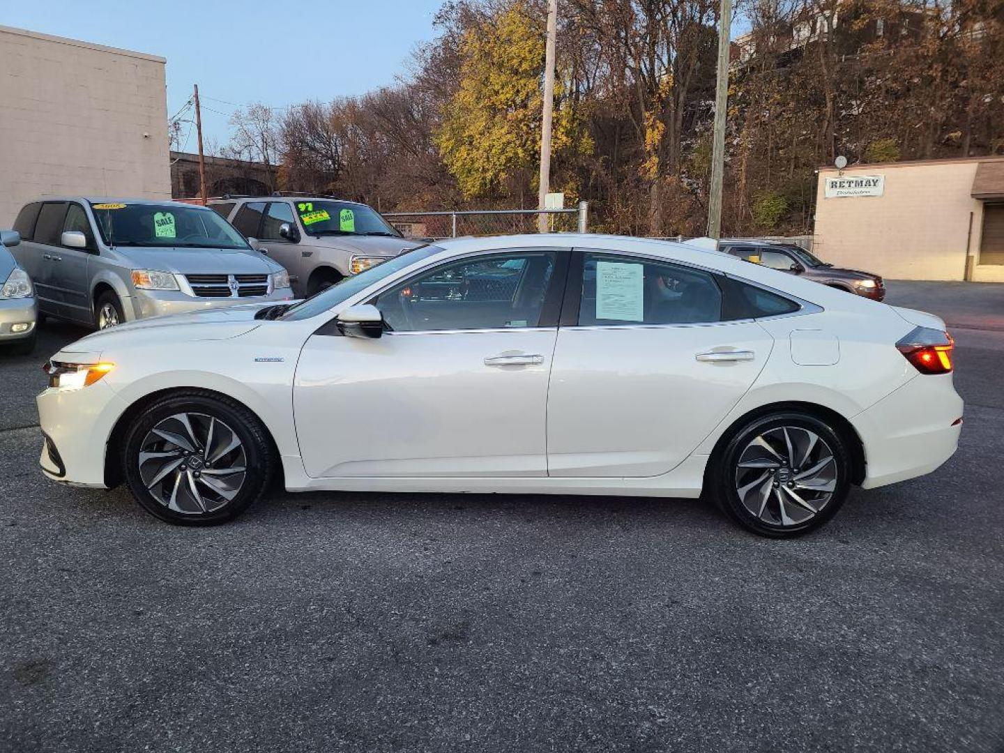 2019 WHITE HONDA INSIGHT TOURING (19XZE4F91KE) with an 1.5L engine, Automatic transmission, located at 117 North Cameron Street, Harrisburg, PA, 17101, (717) 963-8962, 40.266762, -76.875259 - WE FINANCE!!! Good Credit/ Bad Credit/ No Credit - ALL Trade-Ins Welcomed!!! ***Guaranteed Credit Approval*** APPLY ONLINE or CALL us TODAY ;) Internet Prices and Marketplace Prices are SPECIAL discounted ***CASH DEALS*** Retail Prices are higher. Please call us to discuss your cash and finan - Photo#1