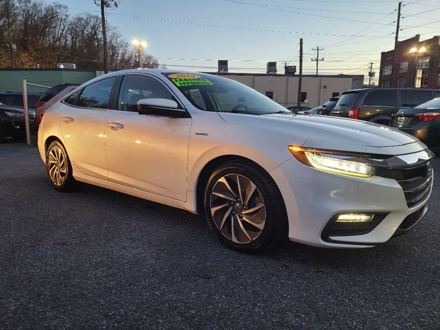 2019 WHITE HONDA INSIGHT TOURING (19XZE4F91KE) with an 1.5L engine, Automatic transmission, located at 117 North Cameron Street, Harrisburg, PA, 17101, (717) 963-8962, 40.266762, -76.875259 - WE FINANCE!!! Good Credit/ Bad Credit/ No Credit - ALL Trade-Ins Welcomed!!! ***Guaranteed Credit Approval*** APPLY ONLINE or CALL us TODAY ;) Internet Prices and Marketplace Prices are SPECIAL discounted ***CASH DEALS*** Retail Prices are higher. Please call us to discuss your cash and finan - Photo#6