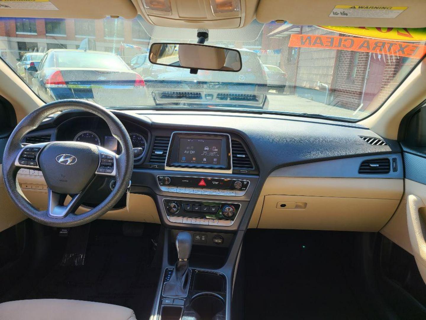2019 WHITE HYUNDAI SONATA SE (5NPE24AF4KH) with an 2.4L engine, Automatic transmission, located at 7981 Paxton Street, Harrisburg, PA, 17111, (717) 561-2926, 40.261490, -76.749229 - WE FINANCE!!! Good Credit/ Bad Credit/ No Credit - ALL Trade-Ins Welcomed!!! ***Guaranteed Credit Approval*** APPLY ONLINE or CALL us TODAY ;) Internet Prices and Marketplace Prices are SPECIAL discounted ***CASH DEALS*** Retail Prices are higher. Please call us to discuss your cash and finan - Photo#12
