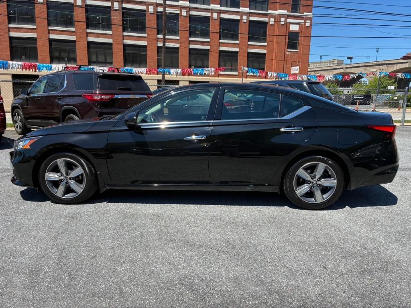 2019 BLACK NISSAN ALTIMA SL (1N4BL4EV9KC) with an 2.5L engine, Continuously Variable transmission, located at 117 North Cameron Street, Harrisburg, PA, 17101, (717) 963-8962, 40.266762, -76.875259 - WE FINANCE!!! MOST vehicles are available for financing. Good Credit/ Challenged Credit/ No Credit - ALL Trade-Ins Welcomed!!! APPLY ONLINE or CALL us TODAY Please call us to discuss your cash and/or financing options. Thanks for checking our inventory! We're here to help.- Photo#1