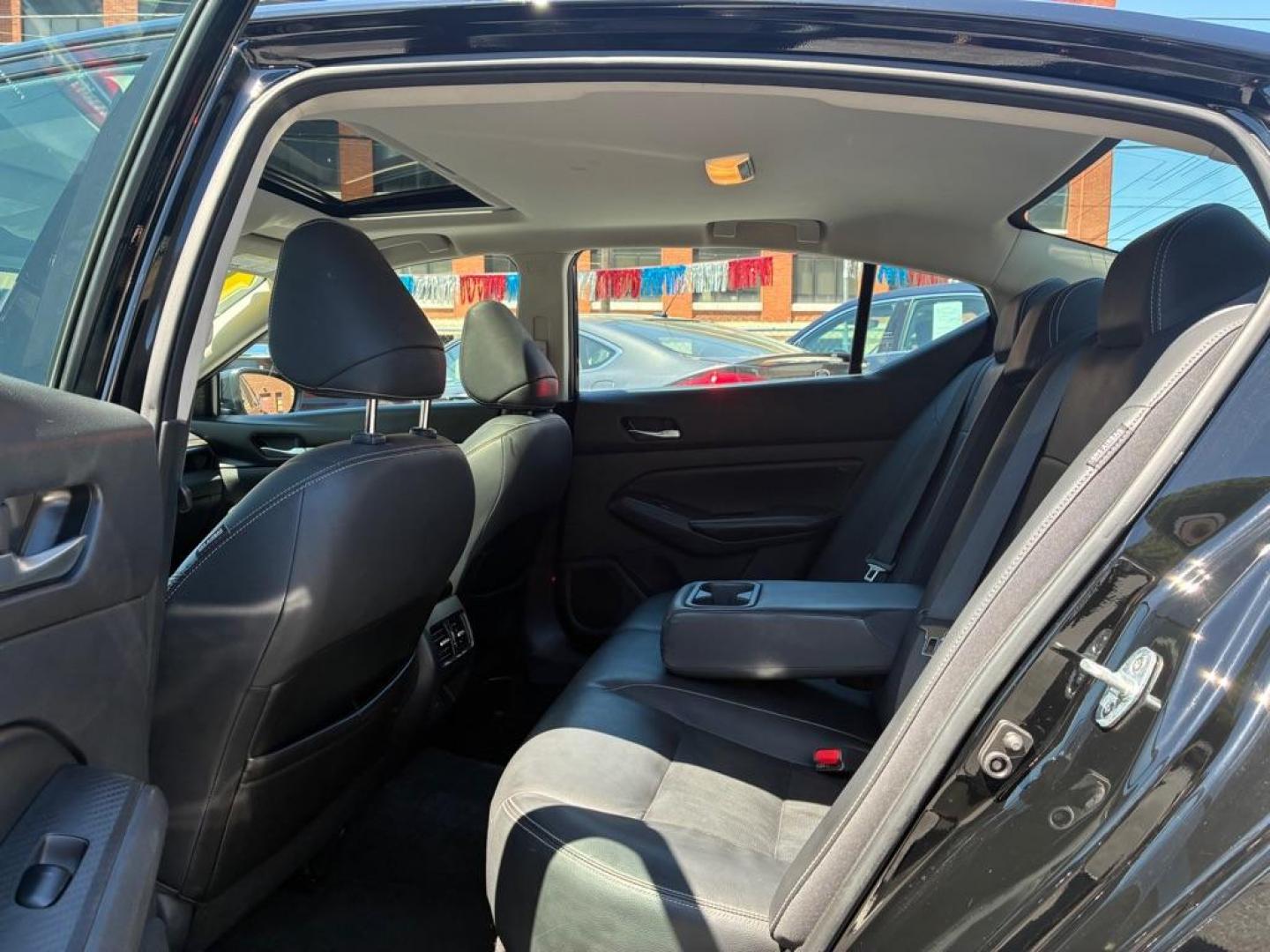 2019 BLACK NISSAN ALTIMA SL (1N4BL4EV9KC) with an 2.5L engine, Continuously Variable transmission, located at 117 North Cameron Street, Harrisburg, PA, 17101, (717) 963-8962, 40.266762, -76.875259 - WE FINANCE!!! MOST vehicles are available for financing. Good Credit/ Challenged Credit/ No Credit - ALL Trade-Ins Welcomed!!! APPLY ONLINE or CALL us TODAY Please call us to discuss your cash and/or financing options. Thanks for checking our inventory! We're here to help.- Photo#11