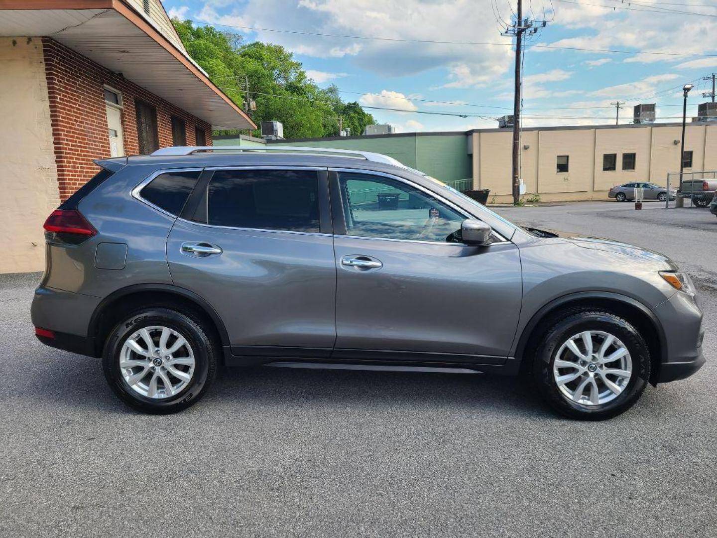 2019 GRAY NISSAN ROGUE SV (KNMAT2MV3KP) with an 2.5L engine, Continuously Variable transmission, located at 7981 Paxton Street, Harrisburg, PA, 17111, (717) 561-2926, 40.261490, -76.749229 - WE FINANCE!!! Good Credit/ Bad Credit/ No Credit - ALL Trade-Ins Welcomed!!! ***Guaranteed Credit Approval*** APPLY ONLINE or CALL us TODAY ;) Internet Prices and Marketplace Prices are SPECIAL discounted ***CASH DEALS*** Retail Prices are higher. Please call us to discuss your cash and finan - Photo#5