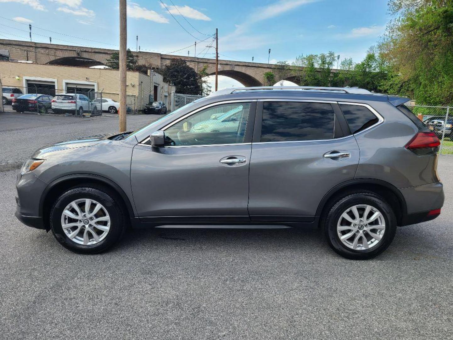 2019 GRAY NISSAN ROGUE SV (KNMAT2MV3KP) with an 2.5L engine, Continuously Variable transmission, located at 7981 Paxton Street, Harrisburg, PA, 17111, (717) 561-2926, 40.261490, -76.749229 - WE FINANCE!!! Good Credit/ Bad Credit/ No Credit - ALL Trade-Ins Welcomed!!! ***Guaranteed Credit Approval*** APPLY ONLINE or CALL us TODAY ;) Internet Prices and Marketplace Prices are SPECIAL discounted ***CASH DEALS*** Retail Prices are higher. Please call us to discuss your cash and finan - Photo#1