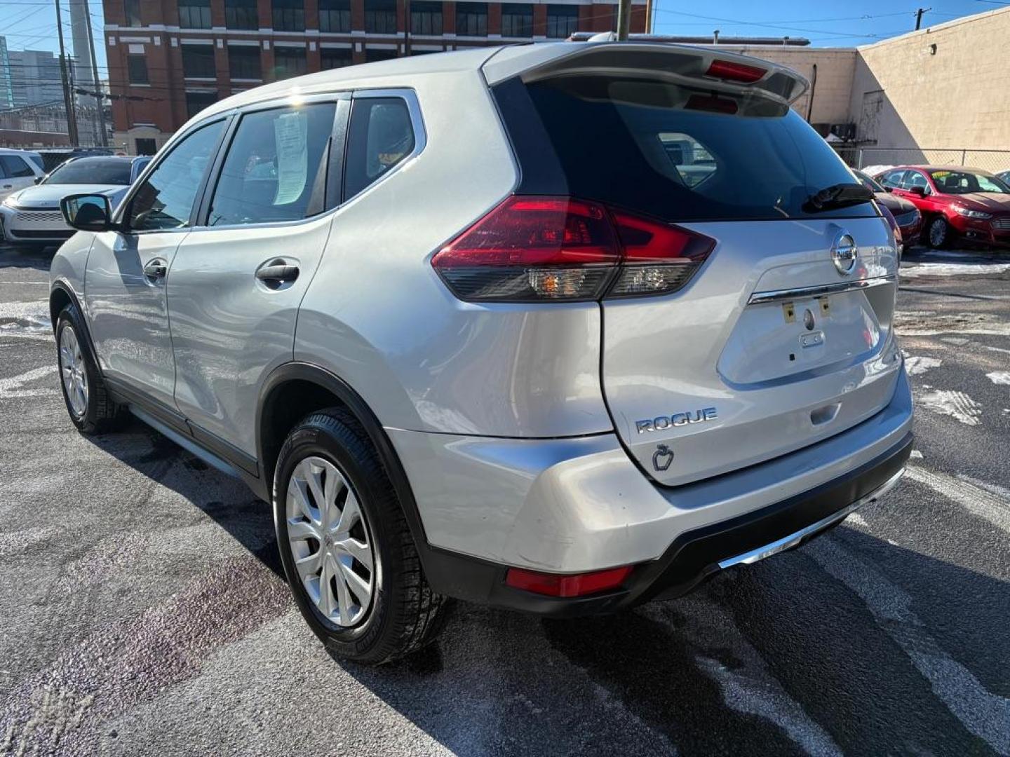 2019 SILVER NISSAN ROGUE S (KNMAT2MVXKP) with an 2.5L engine, Continuously Variable transmission, located at 117 North Cameron Street, Harrisburg, PA, 17101, (717) 963-8962, 40.266762, -76.875259 - WE FINANCE!!! Good Credit/ Challenged Credit/ No Credit - ALL Trade-Ins Welcomed!!! APPLY ONLINE or CALL us TODAY ;) Please call us to discuss your cash and/or financing options. - Photo#2