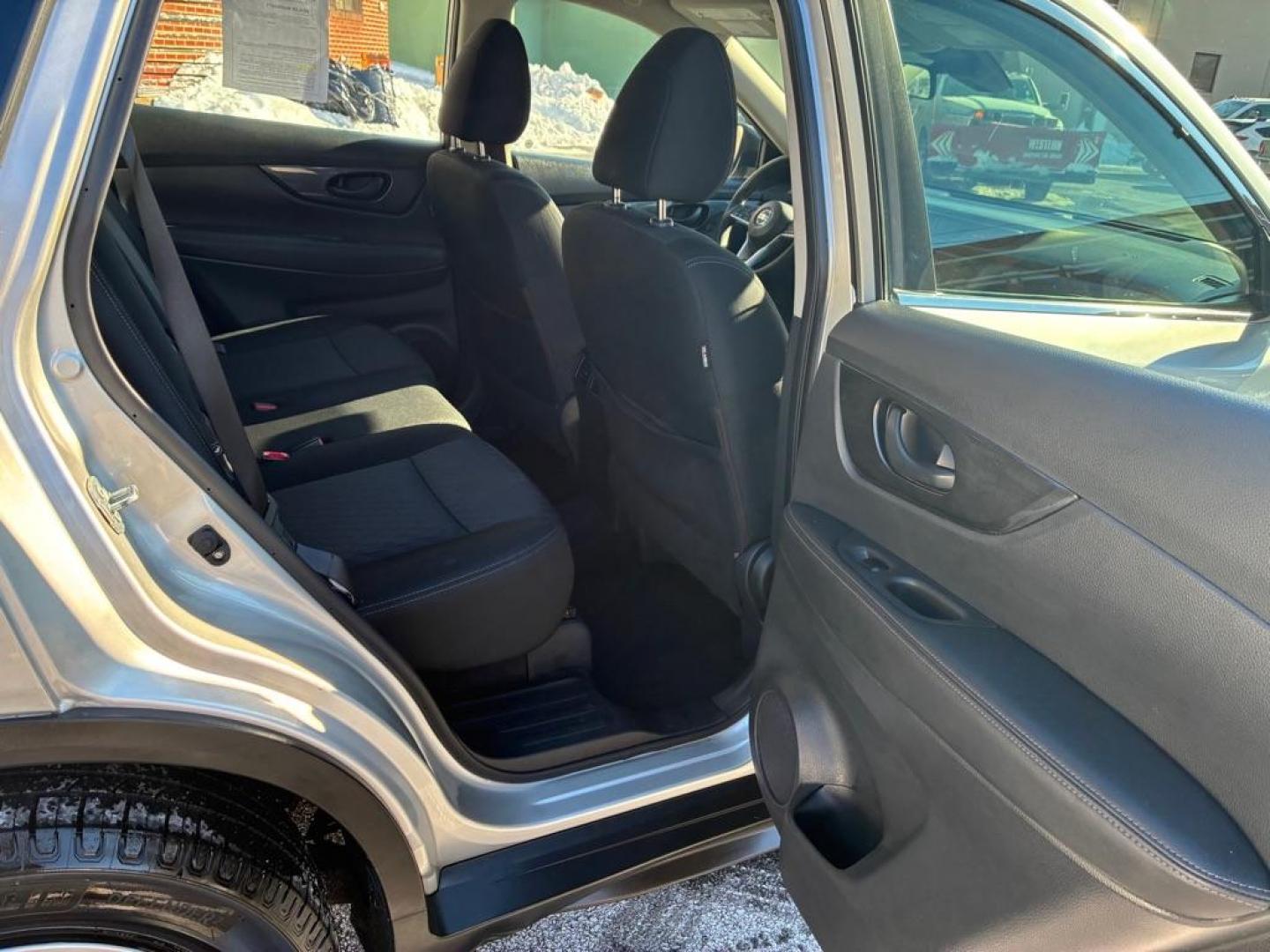 2019 SILVER NISSAN ROGUE S (KNMAT2MVXKP) with an 2.5L engine, Continuously Variable transmission, located at 117 North Cameron Street, Harrisburg, PA, 17101, (717) 963-8962, 40.266762, -76.875259 - WE FINANCE!!! Good Credit/ Challenged Credit/ No Credit - ALL Trade-Ins Welcomed!!! APPLY ONLINE or CALL us TODAY ;) Please call us to discuss your cash and/or financing options. - Photo#8