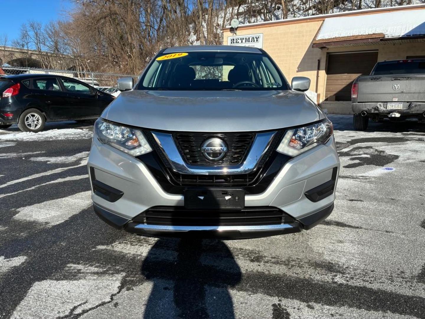 2019 SILVER NISSAN ROGUE S (KNMAT2MVXKP) with an 2.5L engine, Continuously Variable transmission, located at 117 North Cameron Street, Harrisburg, PA, 17101, (717) 963-8962, 40.266762, -76.875259 - WE FINANCE!!! Good Credit/ Challenged Credit/ No Credit - ALL Trade-Ins Welcomed!!! APPLY ONLINE or CALL us TODAY ;) Please call us to discuss your cash and/or financing options. - Photo#9