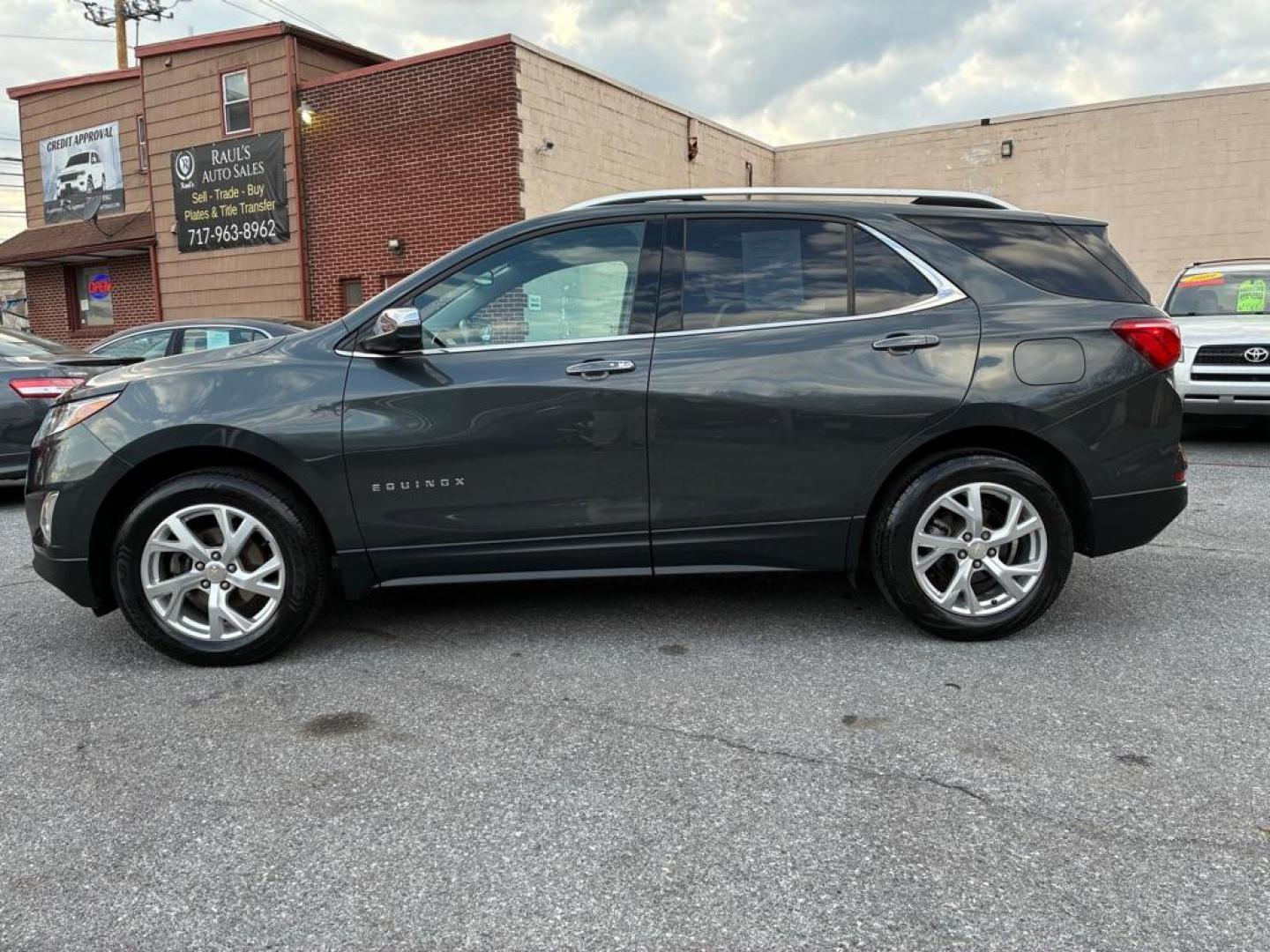 2020 GRAY CHEVROLET EQUINOX PREMIER (2GNAXXEV1L6) with an 1.5L engine, Automatic transmission, located at 117 North Cameron Street, Harrisburg, PA, 17101, (717) 963-8962, 40.266762, -76.875259 - WE FINANCE!!! Good Credit/ Challenged Credit/ No Credit - ALL Trade-Ins Welcomed!!! APPLY ONLINE or CALL us TODAY ;) Please call us to discuss your cash and/or financing options. - Photo#1