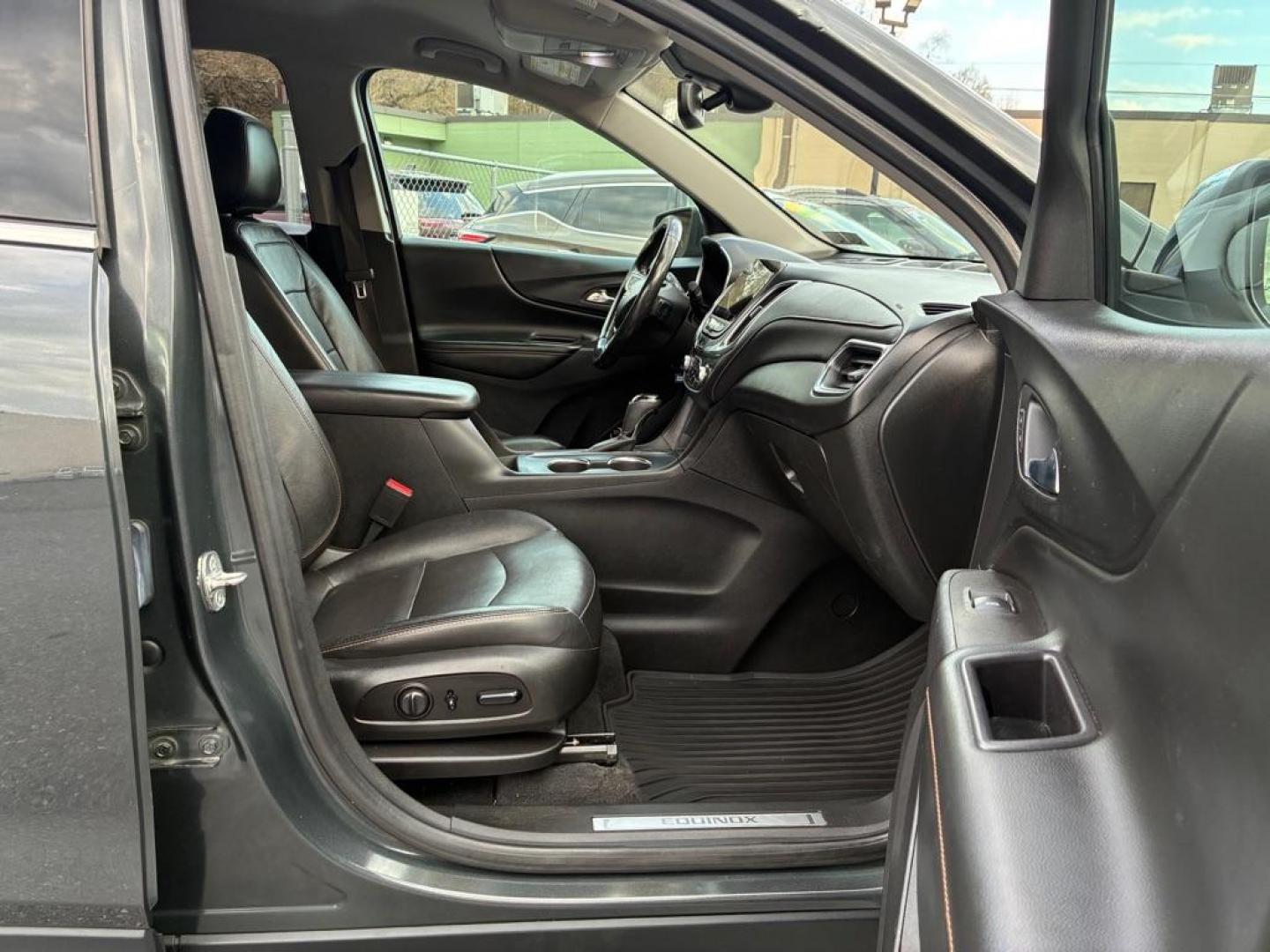 2020 GRAY CHEVROLET EQUINOX PREMIER (2GNAXXEV1L6) with an 1.5L engine, Automatic transmission, located at 117 North Cameron Street, Harrisburg, PA, 17101, (717) 963-8962, 40.266762, -76.875259 - WE FINANCE!!! Good Credit/ Challenged Credit/ No Credit - ALL Trade-Ins Welcomed!!! APPLY ONLINE or CALL us TODAY ;) Please call us to discuss your cash and/or financing options. - Photo#8