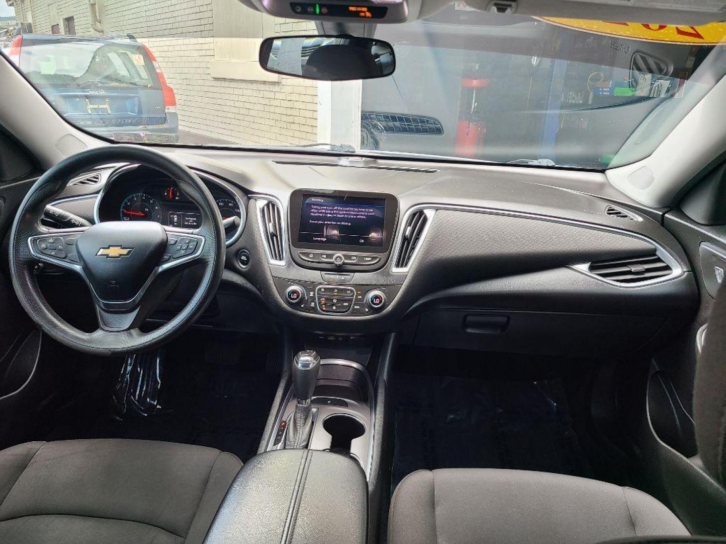2020 SILVER CHEVROLET MALIBU LT (1G1ZD5ST3LF) with an 1.5L engine, Continuously Variable transmission, located at 117 North Cameron Street, Harrisburg, PA, 17101, (717) 963-8962, 40.266762, -76.875259 - WE FINANCE!!! Good Credit/ Bad Credit/ No Credit - ALL Trade-Ins Welcomed!!! ***Guaranteed Credit Approval*** APPLY ONLINE or CALL us TODAY ;) Internet Prices and Marketplace Prices are SPECIAL discounted ***CASH DEALS*** Retail Prices are higher. Please call us to discuss your cash and finan - Photo#9