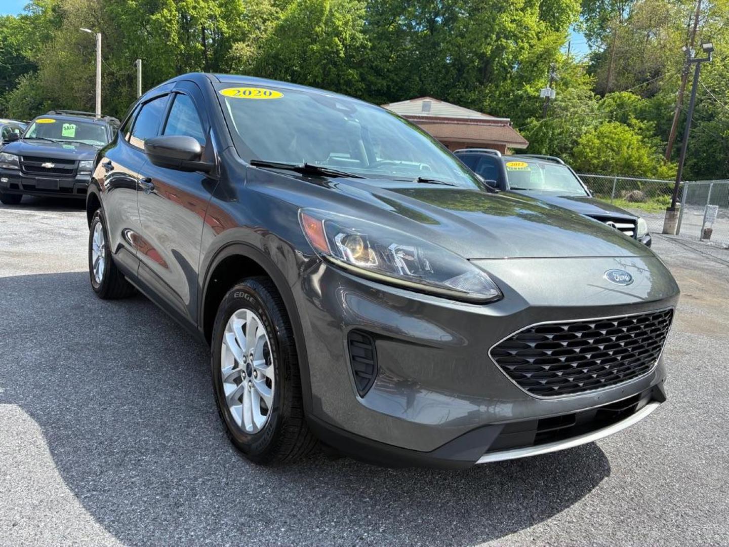 2020 GREY FORD ESCAPE SE (1FMCU9G61LU) with an 1.5L engine, Automatic transmission, located at 117 North Cameron Street, Harrisburg, PA, 17101, (717) 963-8962, 40.266762, -76.875259 - WE FINANCE!!! MOST vehicles are available for financing. Good Credit/ Challenged Credit/ No Credit - ALL Trade-Ins Welcomed!!! APPLY ONLINE or CALL us TODAY Please call us to discuss your cash and/or financing options. Thanks for checking our inventory! We're here to help. - Photo#6