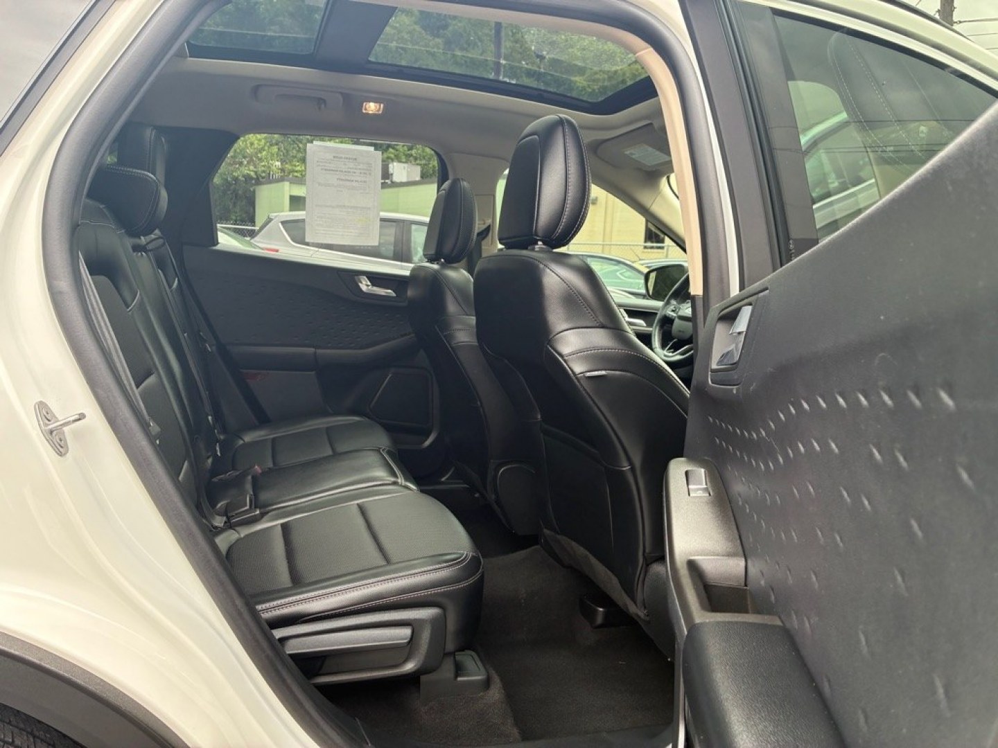 2020 WHITE FORD ESCAPE SEL (1FMCU9H92LU) with an 2.0L engine, Automatic transmission, located at 117 North Cameron Street, Harrisburg, PA, 17101, (717) 963-8962, 40.266762, -76.875259 - WE FINANCE!!! MOST vehicles are available for financing. Good Credit/ Challenged Credit/ No Credit - ALL Trade-Ins Welcomed!!! APPLY ONLINE or CALL us TODAY Please call us to discuss your cash and/or financing options. Thanks for checking our inventory! We're here to help.- Photo#9