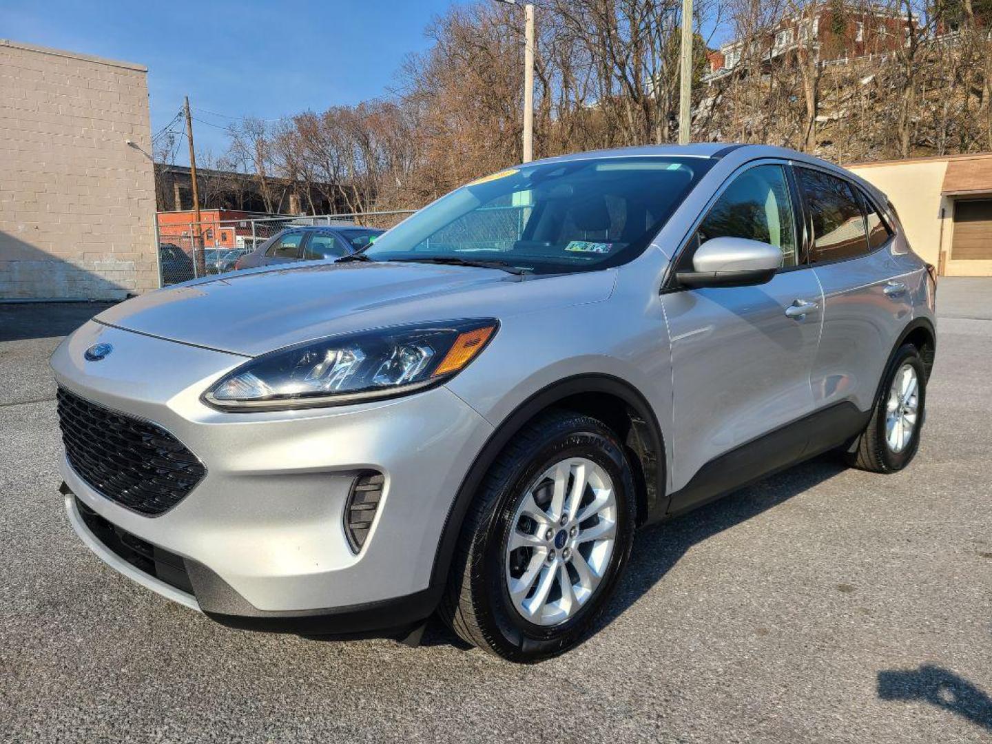 2020 SILVER FORD ESCAPE SE (1FMCU0G68LU) with an 1.5L engine, Automatic transmission, located at 7981 Paxton Street, Harrisburg, PA, 17111, (717) 561-2926, 40.261490, -76.749229 - WE FINANCE!!! Good Credit/ Bad Credit/ No Credit - ALL Trade-Ins Welcomed!!! ***Guaranteed Credit Approval*** APPLY ONLINE or CALL us TODAY ;) Internet Prices and Marketplace Prices are SPECIAL discounted ***CASH DEALS*** Retail Prices are higher. Please call us to discuss your cash and finan - Photo#0