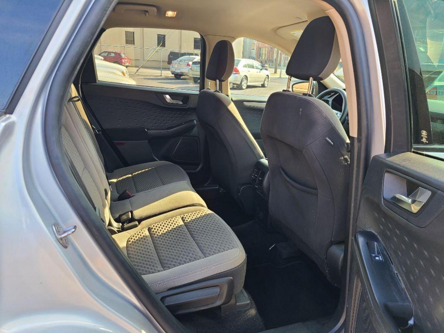 2020 SILVER FORD ESCAPE SE (1FMCU0G68LU) with an 1.5L engine, Automatic transmission, located at 7981 Paxton Street, Harrisburg, PA, 17111, (717) 561-2926, 40.261490, -76.749229 - WE FINANCE!!! Good Credit/ Bad Credit/ No Credit - ALL Trade-Ins Welcomed!!! ***Guaranteed Credit Approval*** APPLY ONLINE or CALL us TODAY ;) Internet Prices and Marketplace Prices are SPECIAL discounted ***CASH DEALS*** Retail Prices are higher. Please call us to discuss your cash and finan - Photo#9
